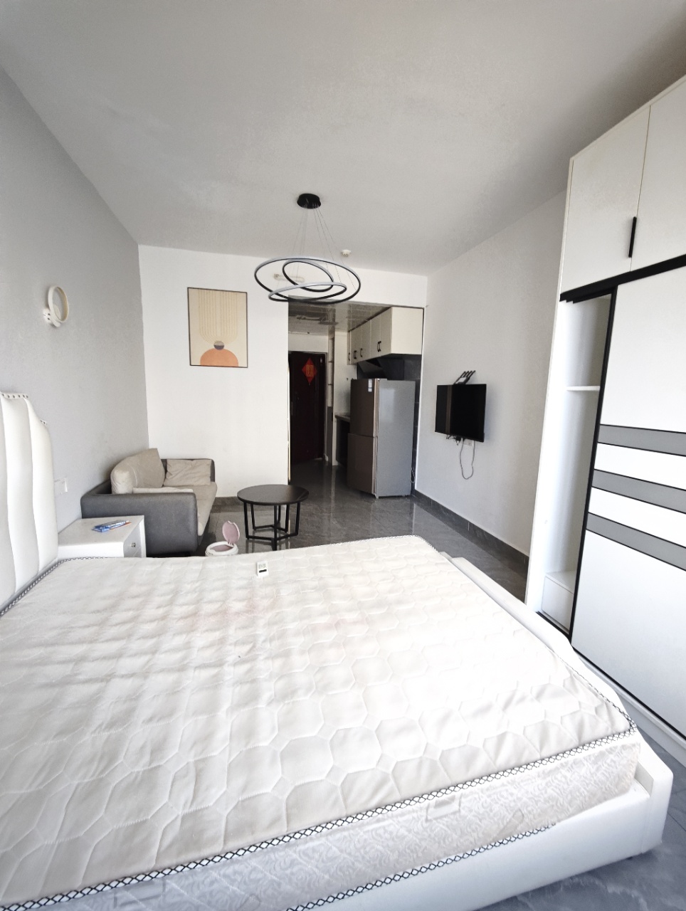 奥园城市天骄一期  1室1厅1卫    1600.0元/月