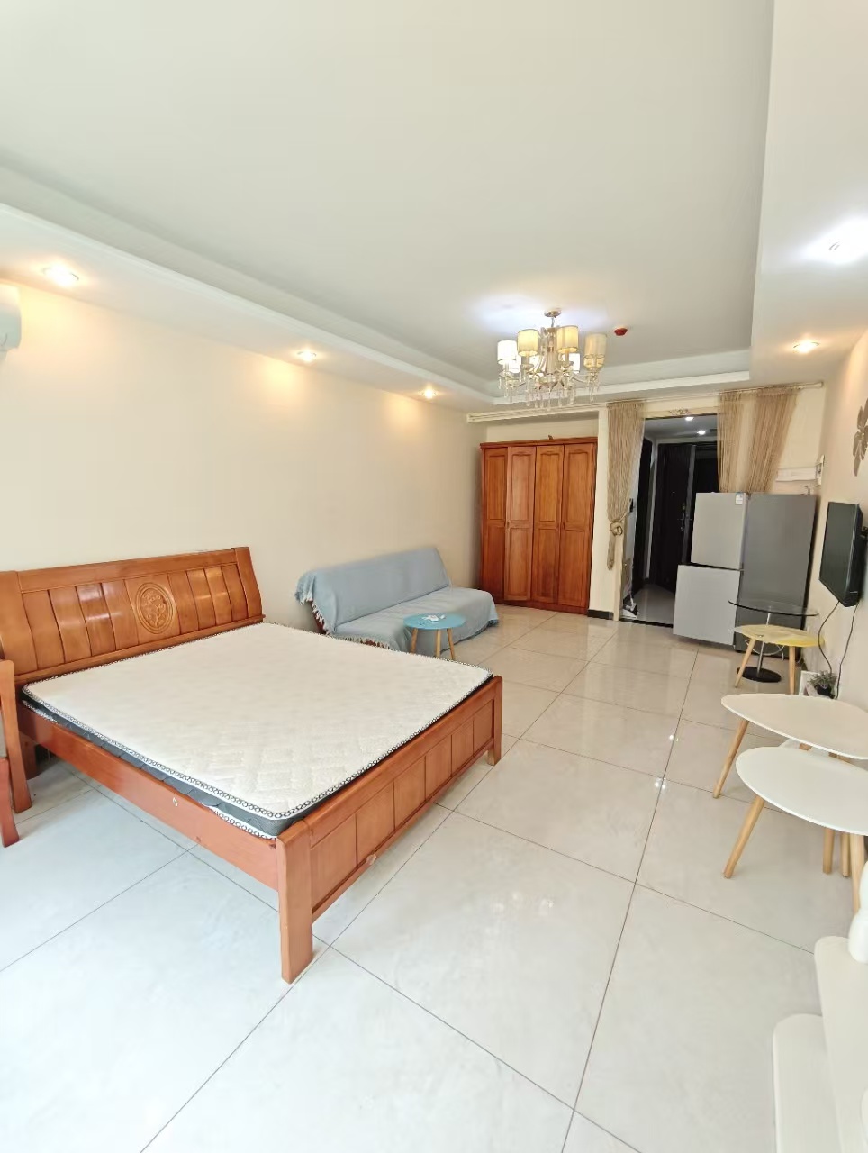 恒大御景湾  1室1厅1卫    1600.0元/月