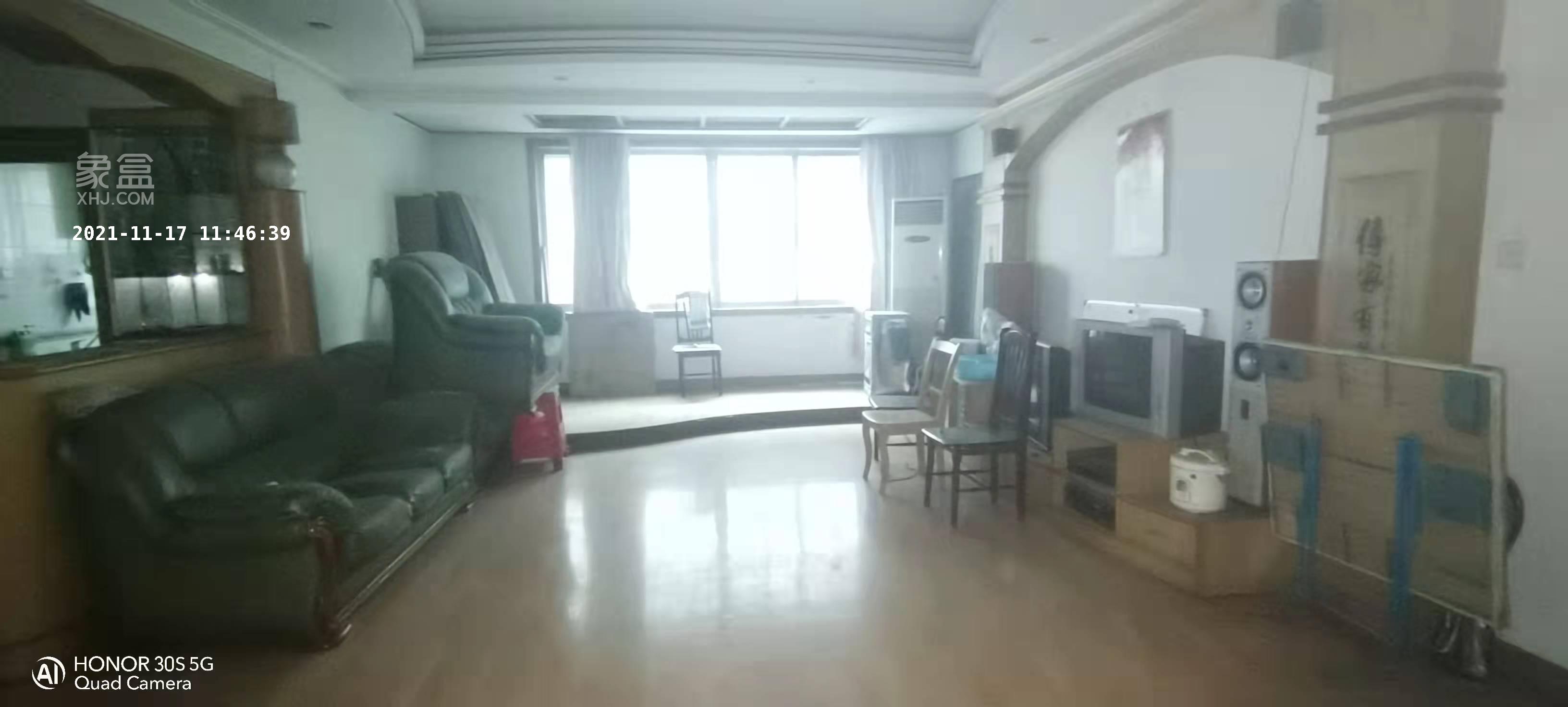 凤凰大厦  4室2厅1卫    4000.0元/月室内图