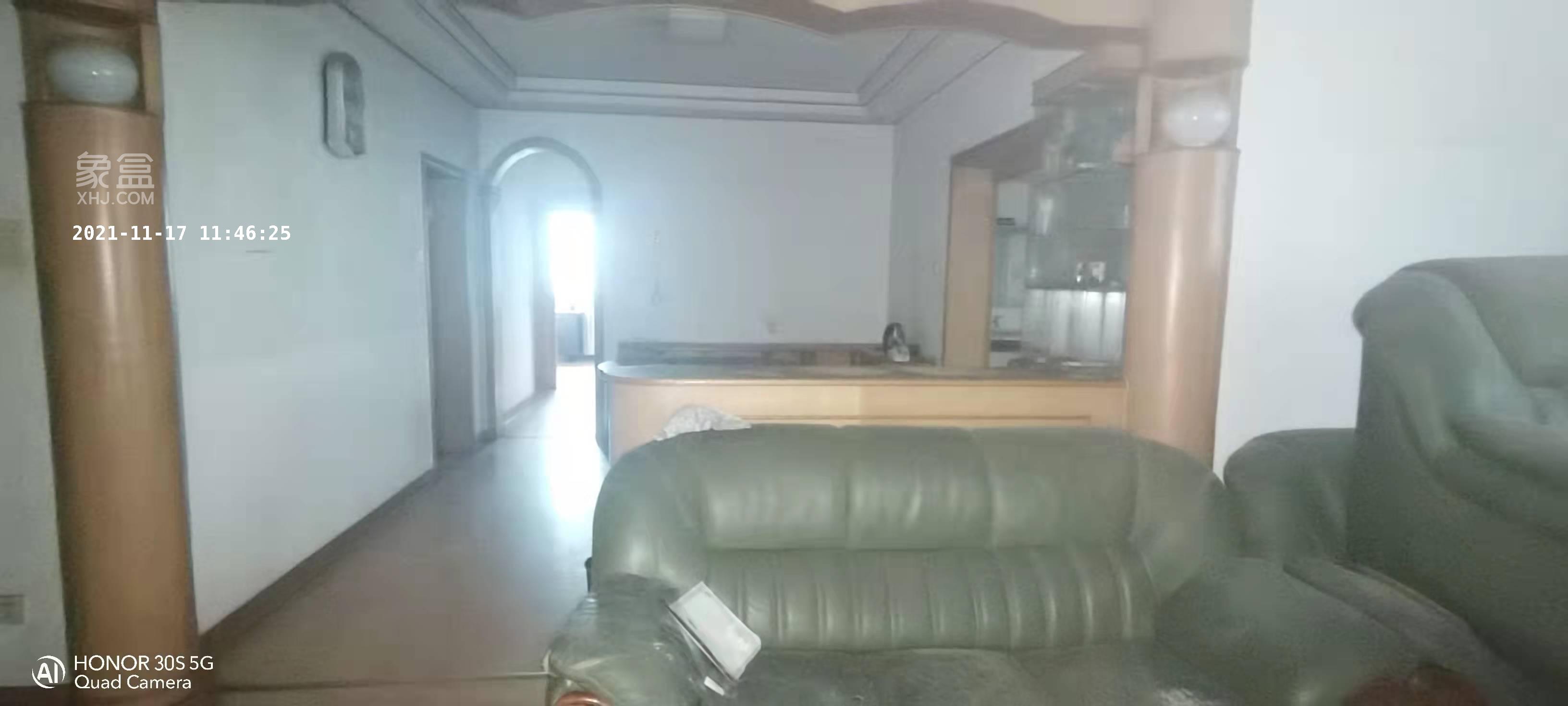 凤凰大厦  4室2厅1卫    4000.0元/月室内图