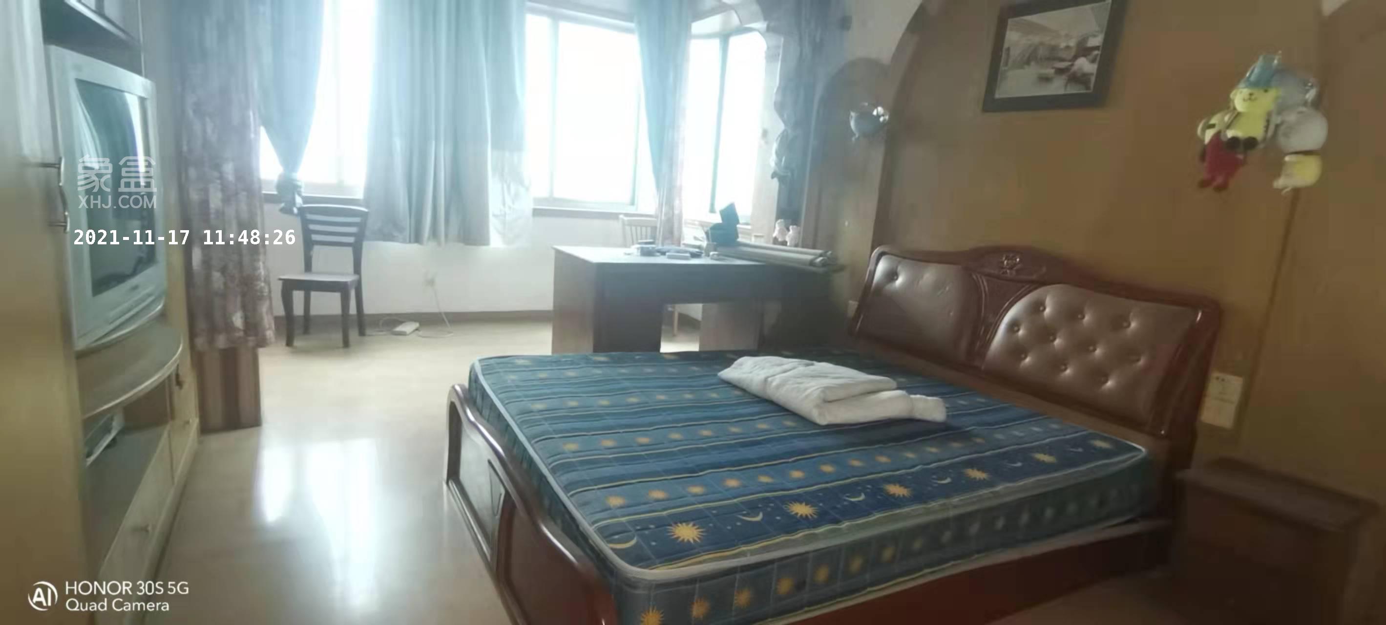 凤凰大厦 4室2厅1卫 4000.0元/月 凤凰大厦 4室2厅1卫 4000.0元/月室内图