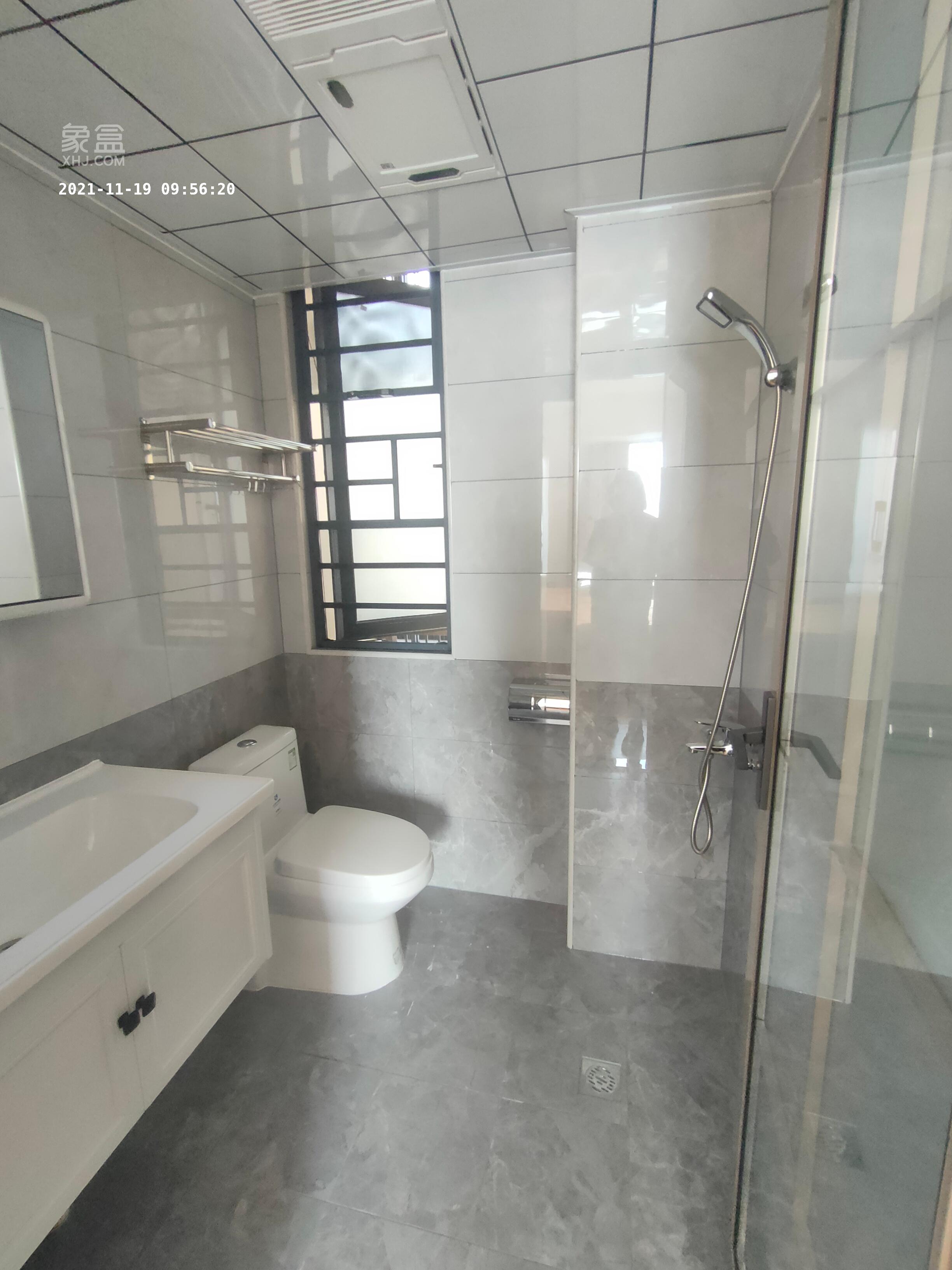 华远海蓝郡 3室2厅1卫 2500.0元/月 华远海蓝郡 3室2厅1卫 2500.0元/月室内图