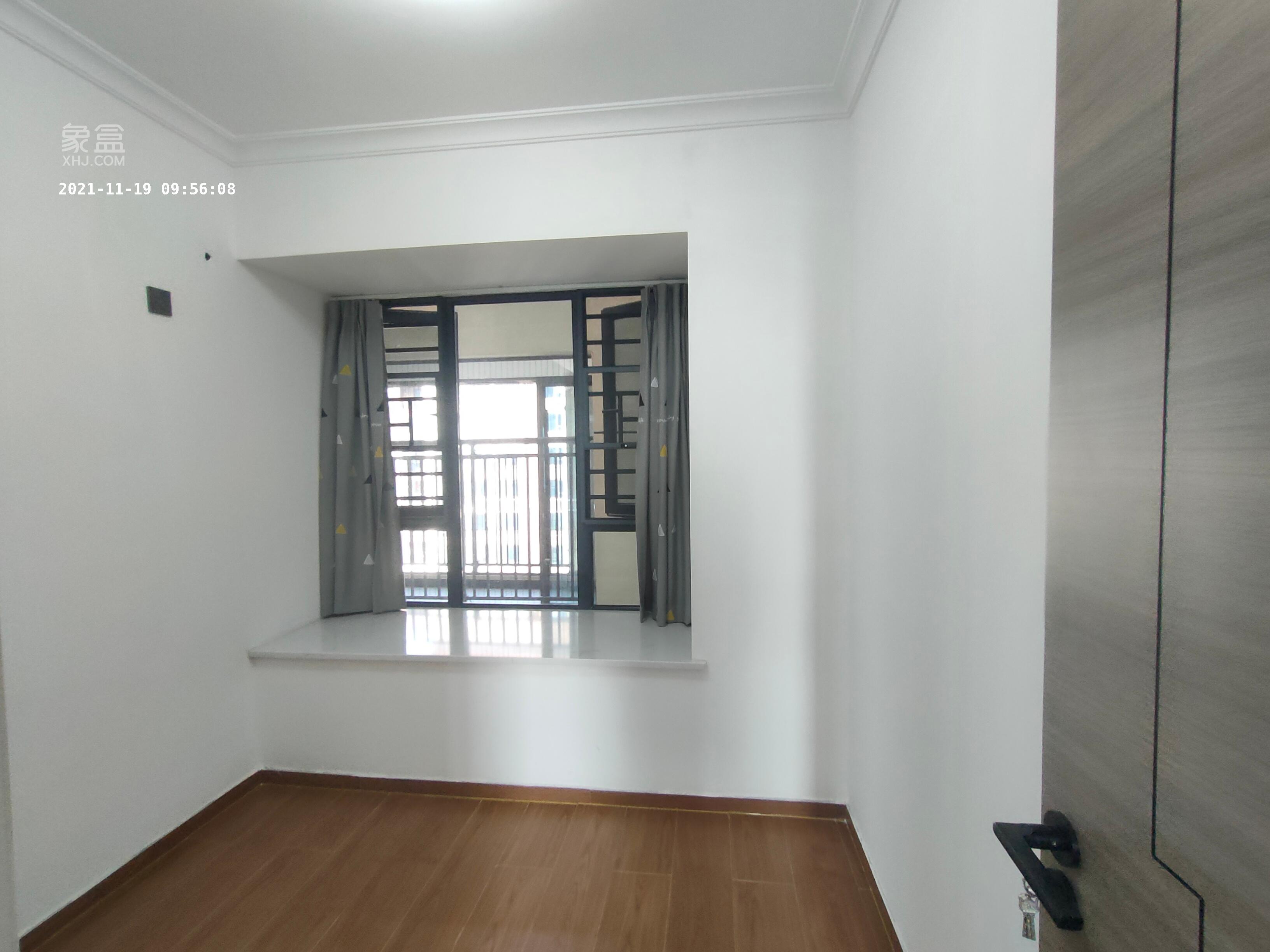 华远海蓝郡  3室2厅1卫    2500.0元/月室内图