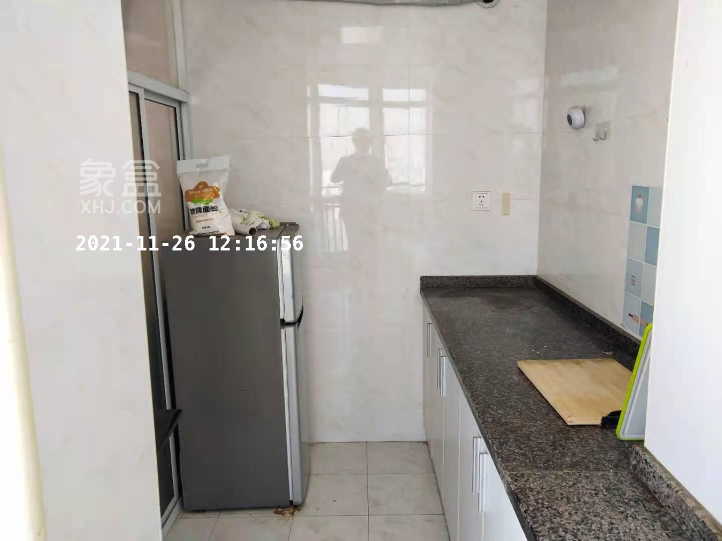 奥克斯广场  1室1厅1卫    2500.0元/月室内图