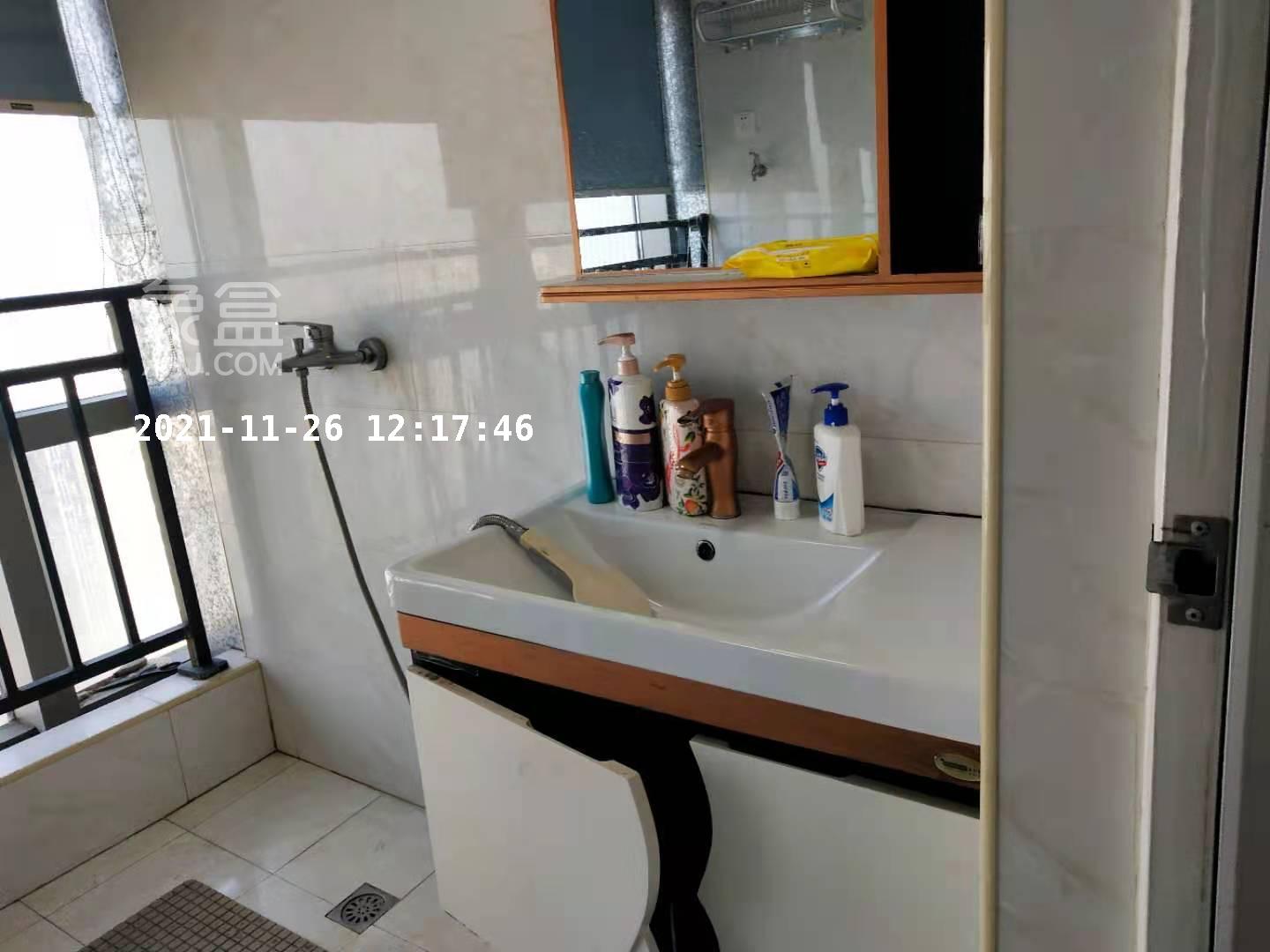 奥克斯广场 1室1厅1卫 2500.0元/月 奥克斯广场 1室1厅1卫 2500.0元/月室内图