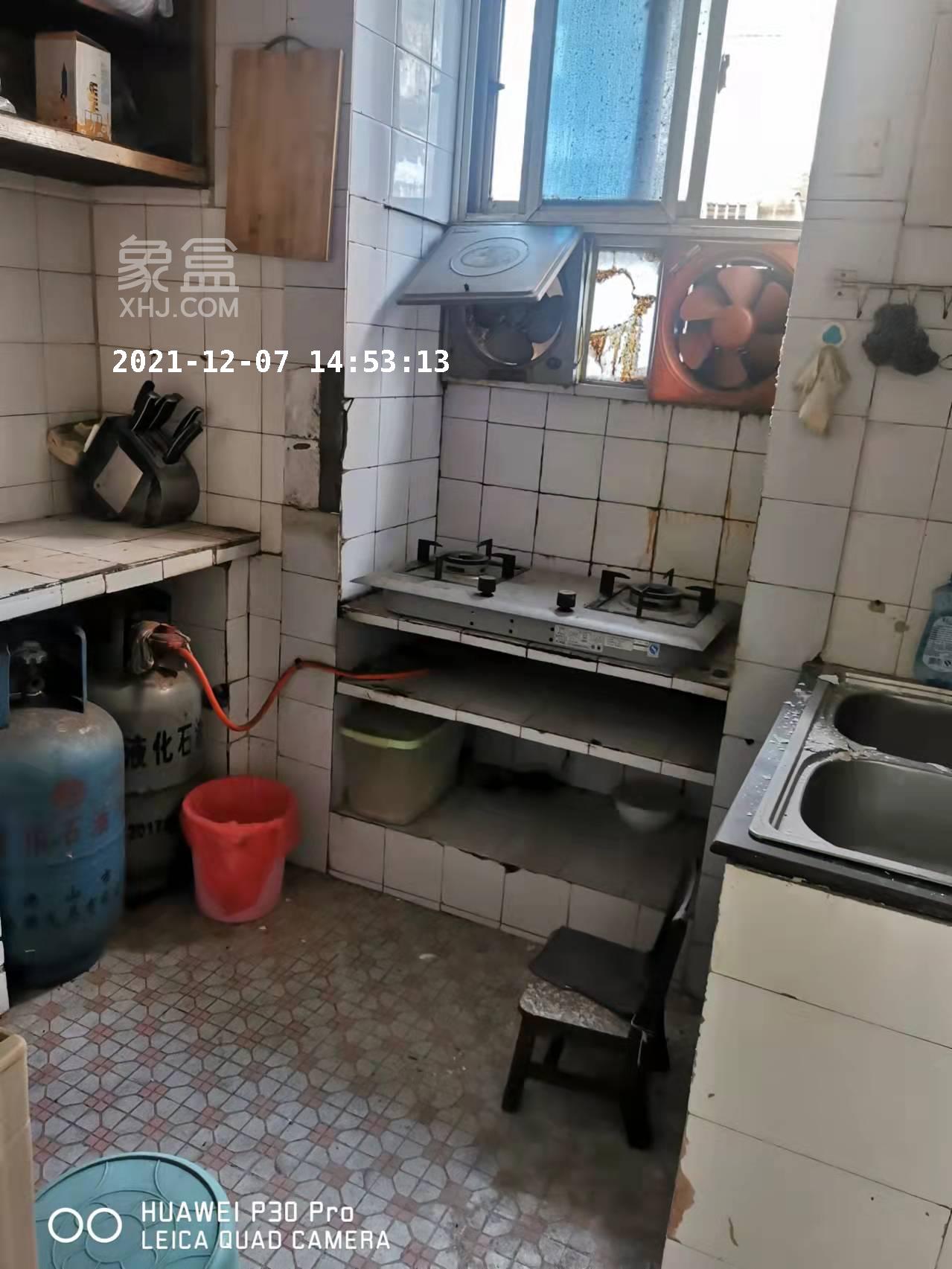 蒸菜街小區(qū)  1室1廳1衛(wèi)   1800.00元/月室內(nèi)圖