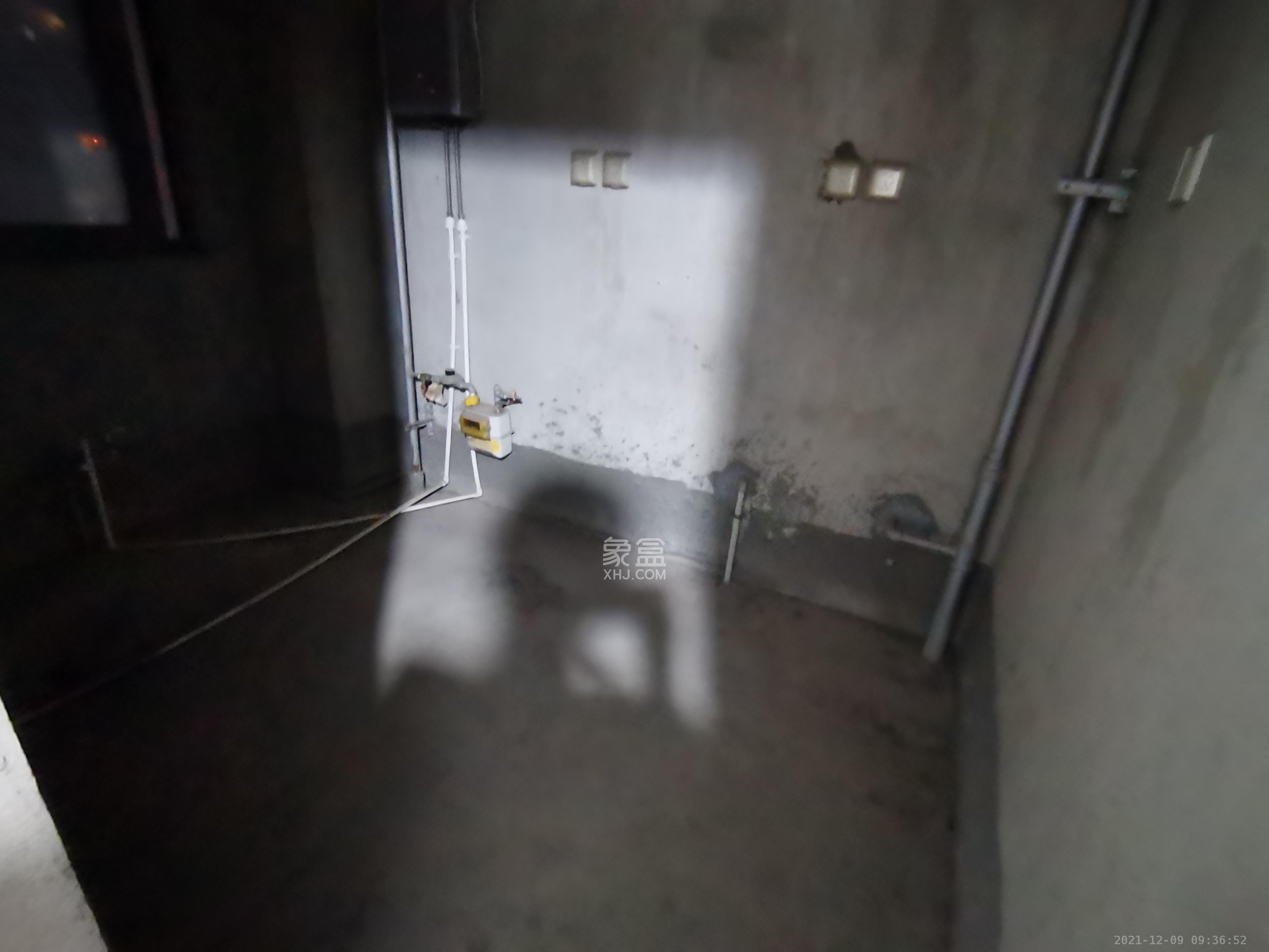 西子花苑  3室2厅2卫   2500.00元/月室内图