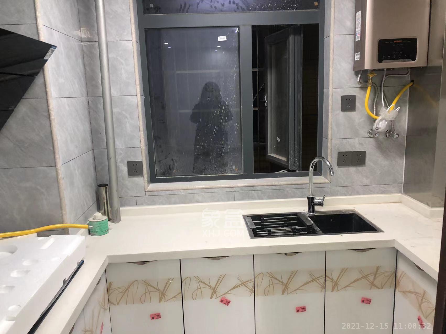 广华国际公馆(广华大厦) 3室2厅1卫 2800.0元/月 广华国际公馆(广华大厦) 3室2厅1卫 2800.0元/月室内图