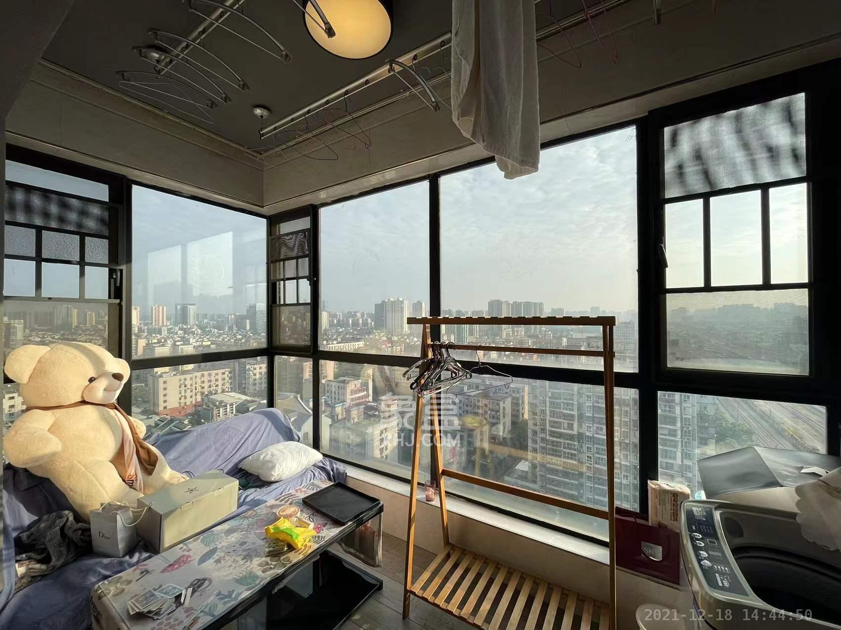 锦泰东环国际 1室1厅1卫 2100.0元/月 锦泰东环国际 1室1厅1卫 2100.0元/月室内图