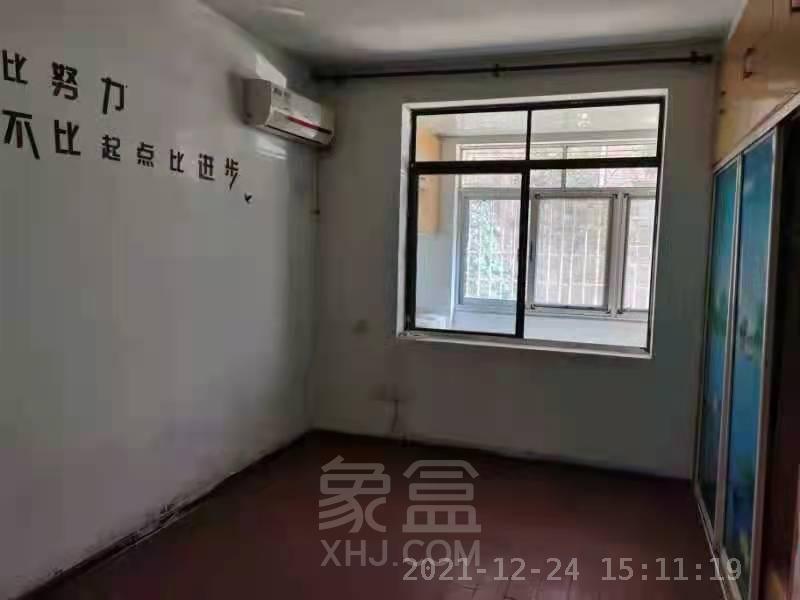 宋家桥晏家湾  3室2厅2卫   1500.00元/月室内图