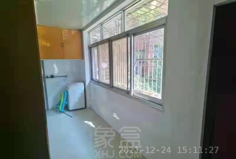 宋家桥晏家湾  3室2厅2卫   1500.00元/月室内图