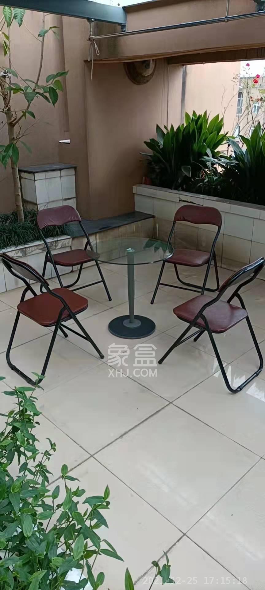 阳光嘉园  5室2厅1卫   2800.00元/月室内图