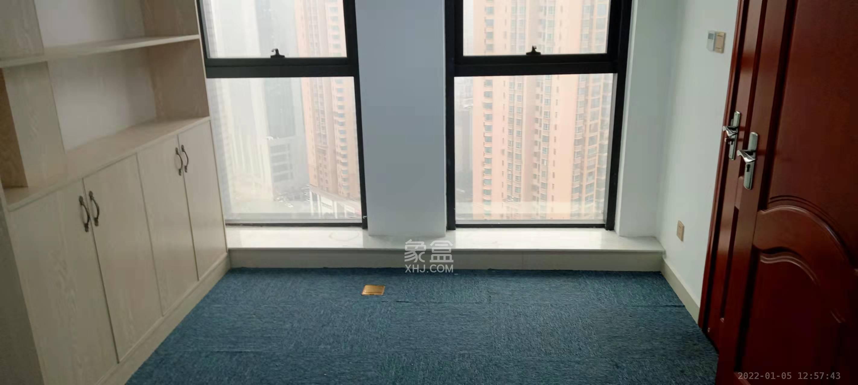 宽寓大厦  3室1厅1卫    9000.0元/月室内图