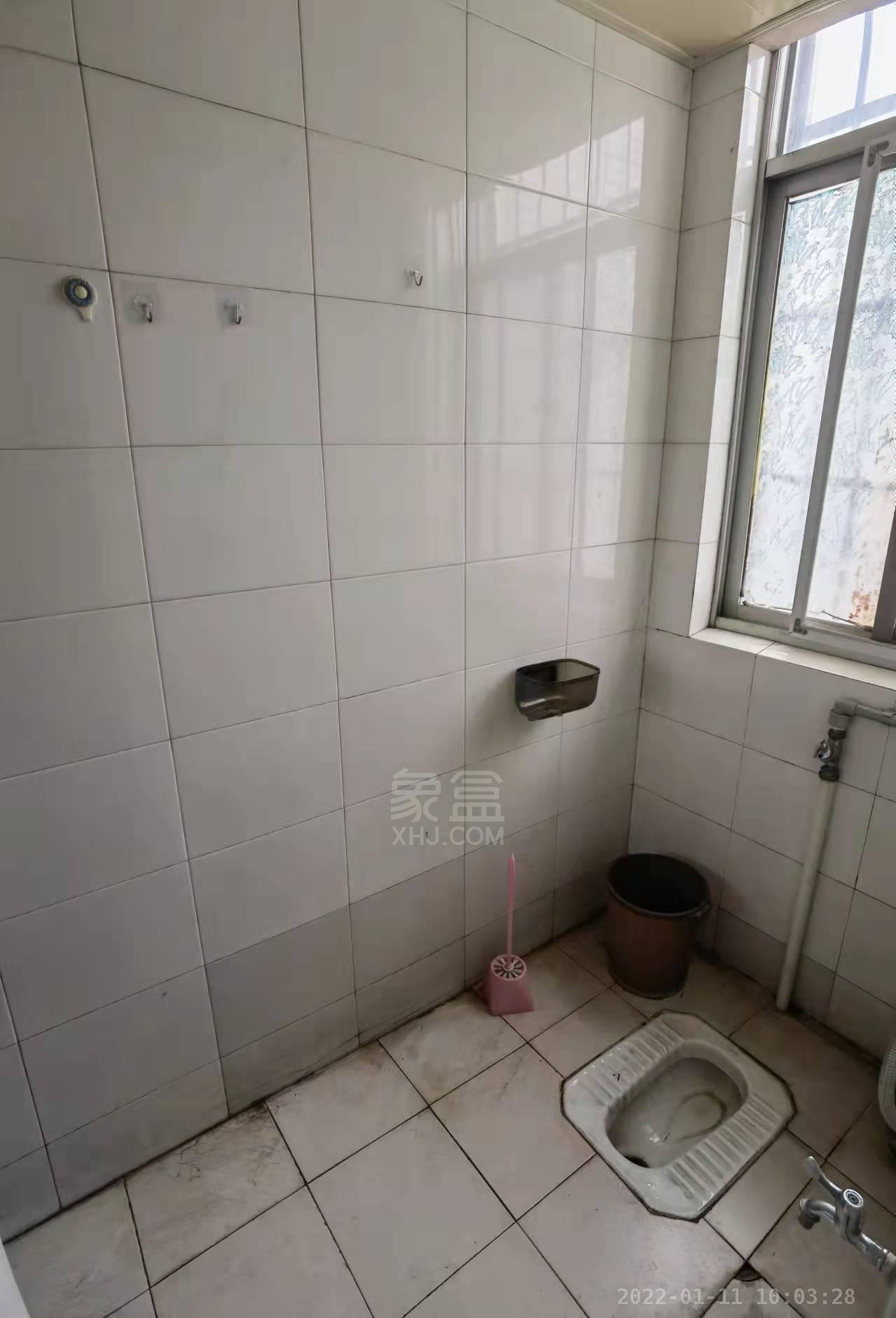 佳和大厦  1室1厅1卫   1300.00元/月室内图