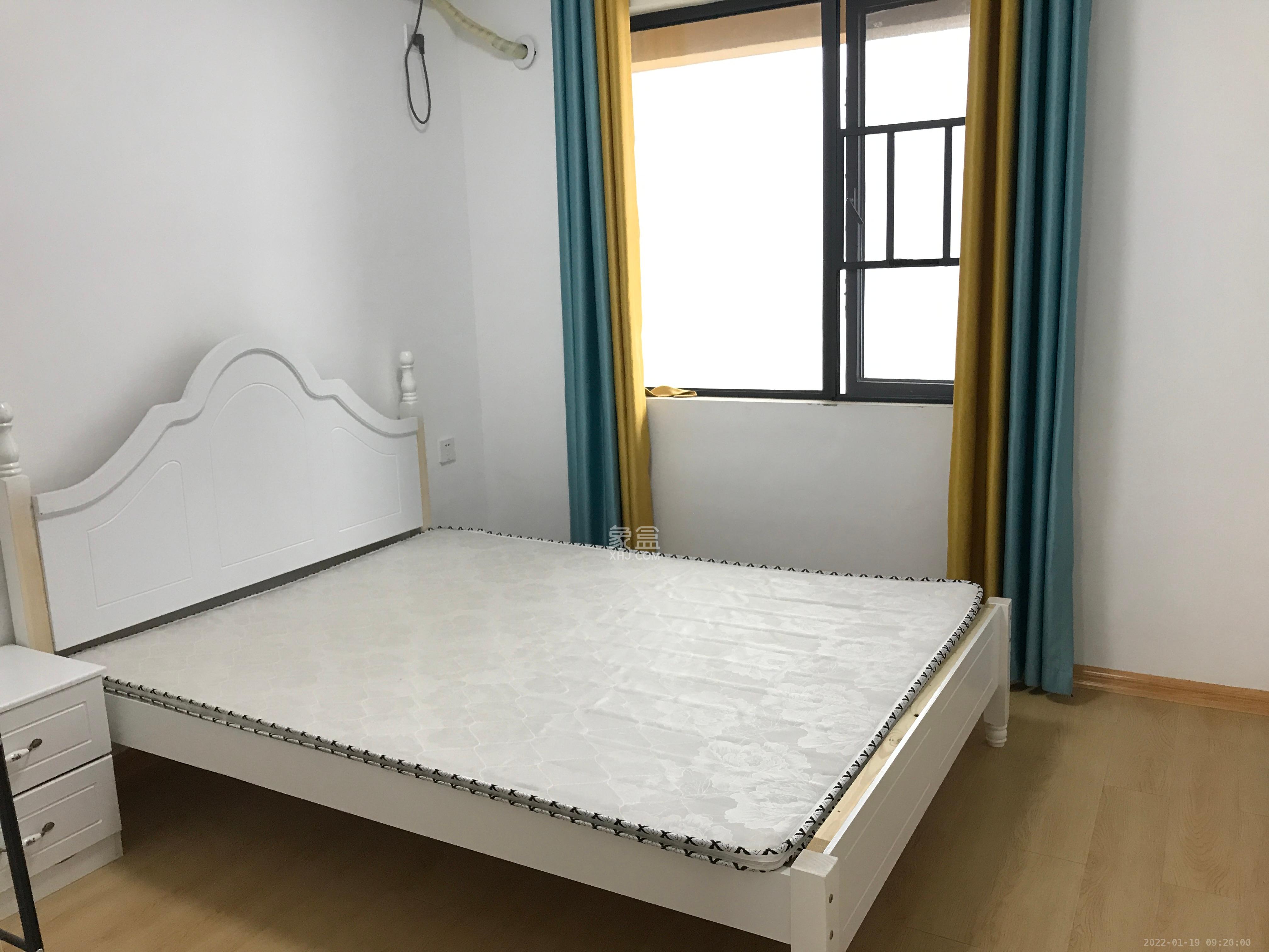 澳海谷山府  3室2厅2卫   2200.00元/月室内图