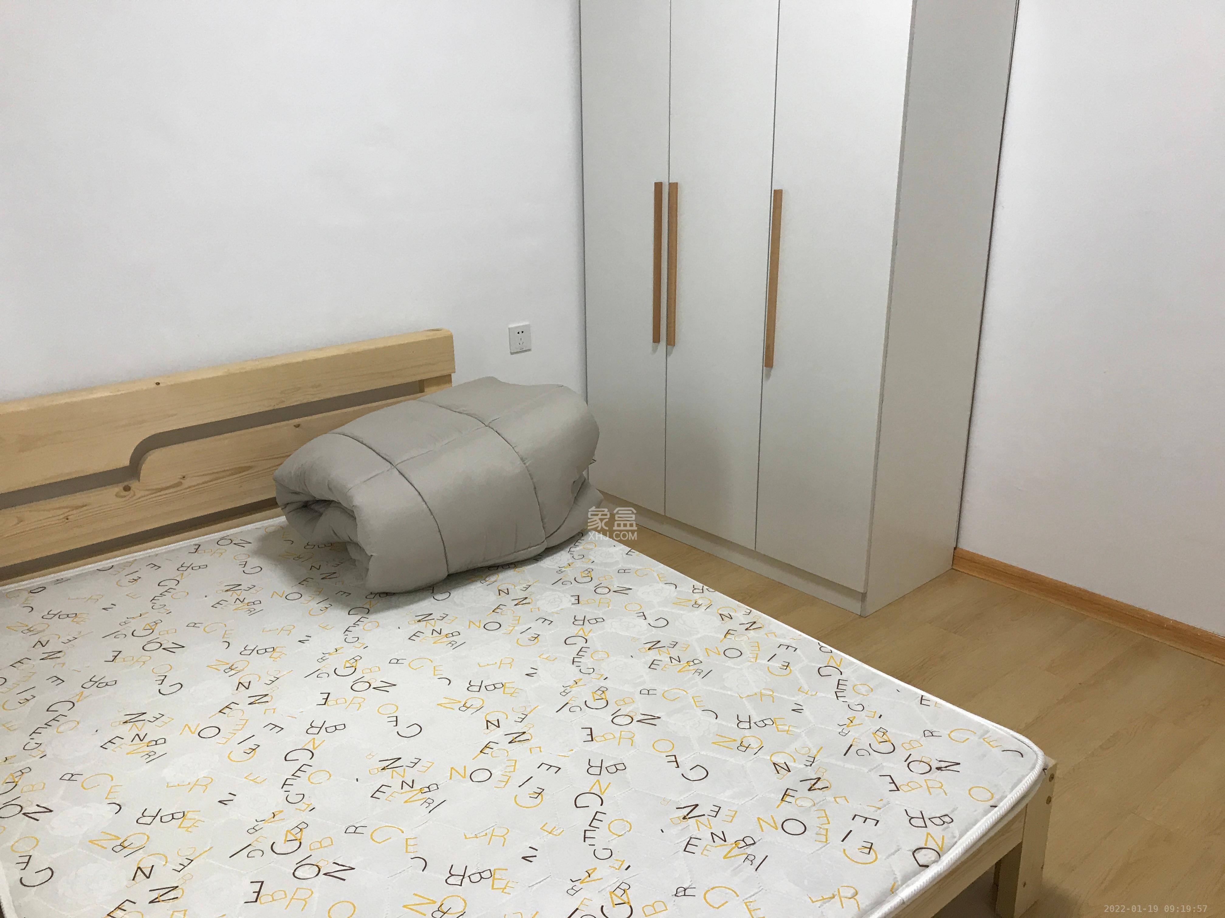 澳海谷山府  3室2厅2卫   2200.00元/月室内图