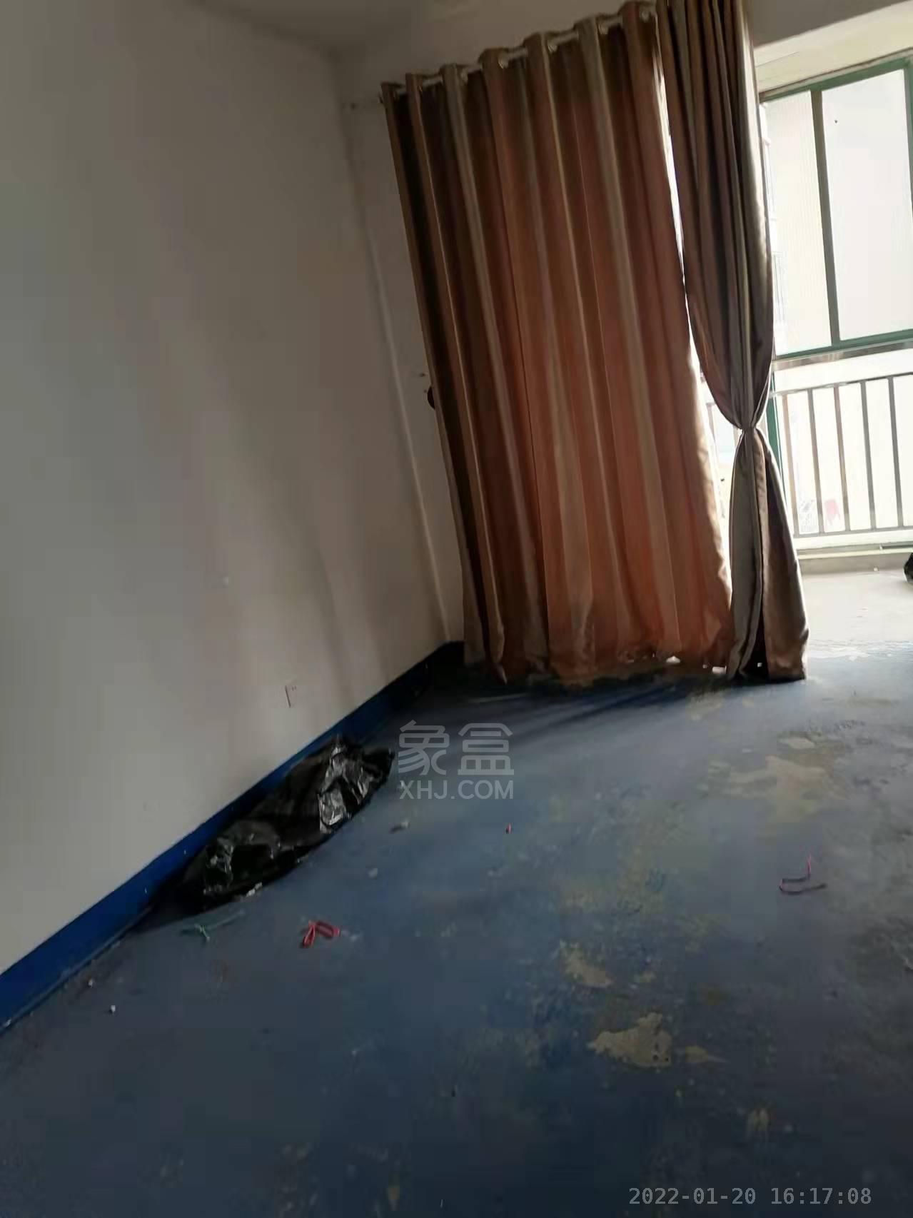新城首座  3室2厅2卫   1400.00元/月室内图