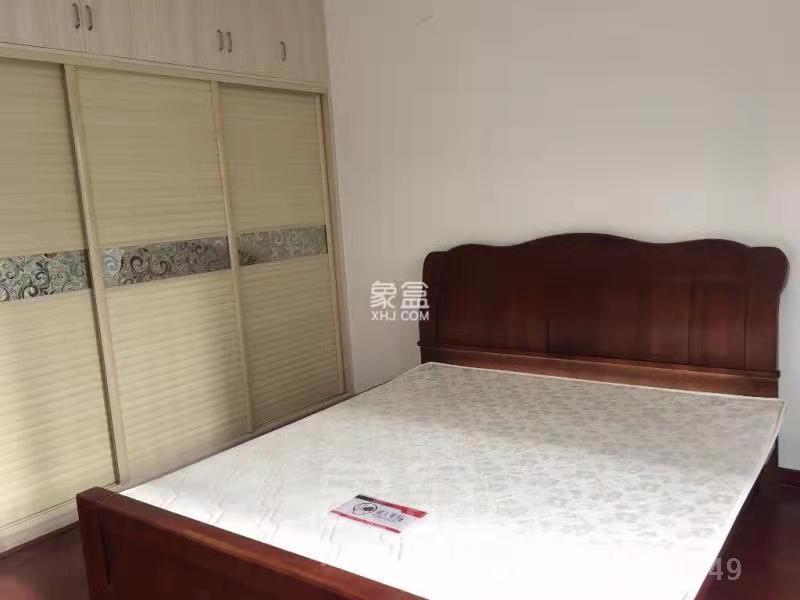 岭秀天下  2室2厅1卫    1500.0元/月 岭秀天下  2室2厅1卫    1500.0元/月室内图