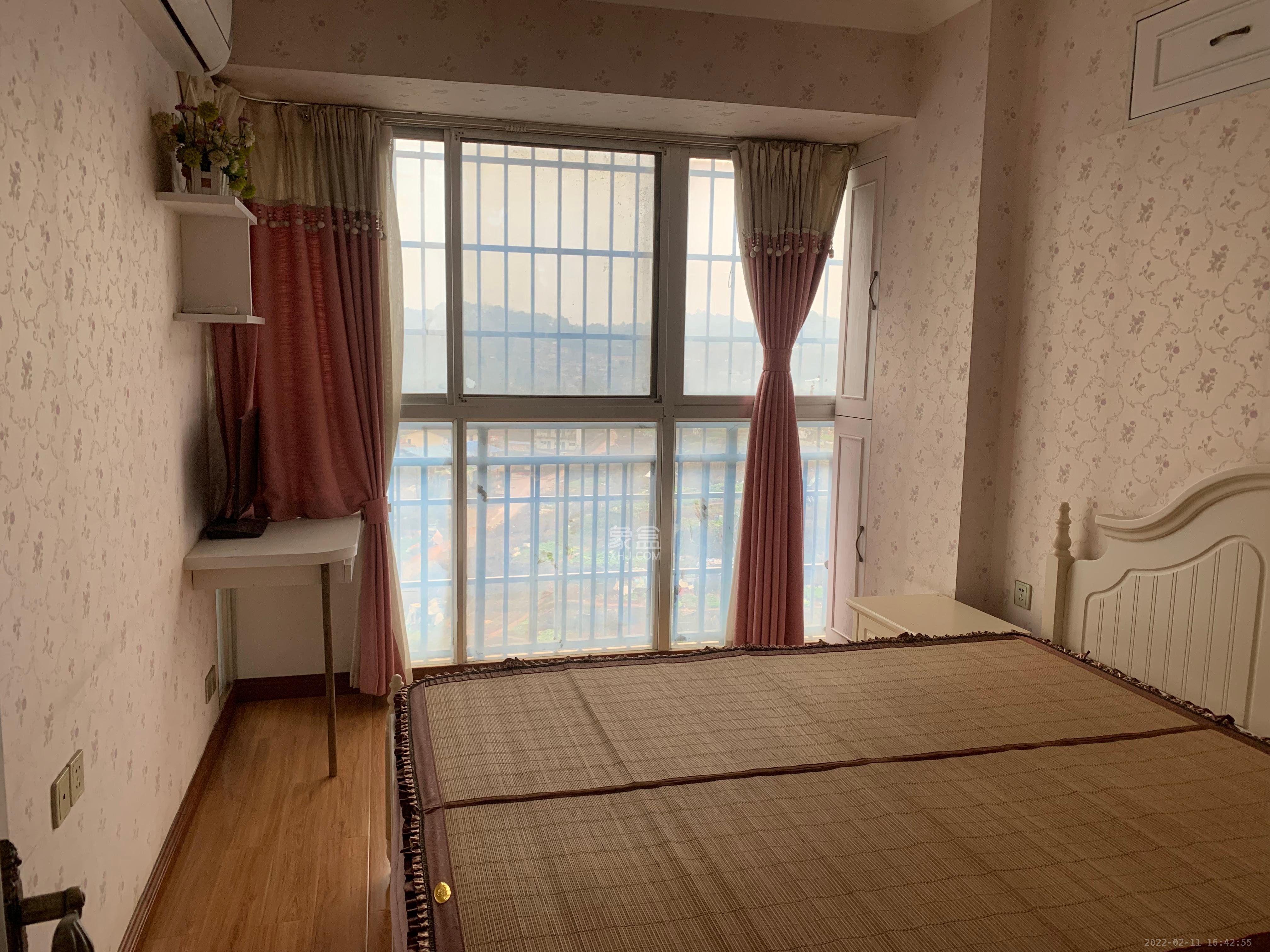 凯富漫城  3室2厅2卫   1800.00元/月室内图