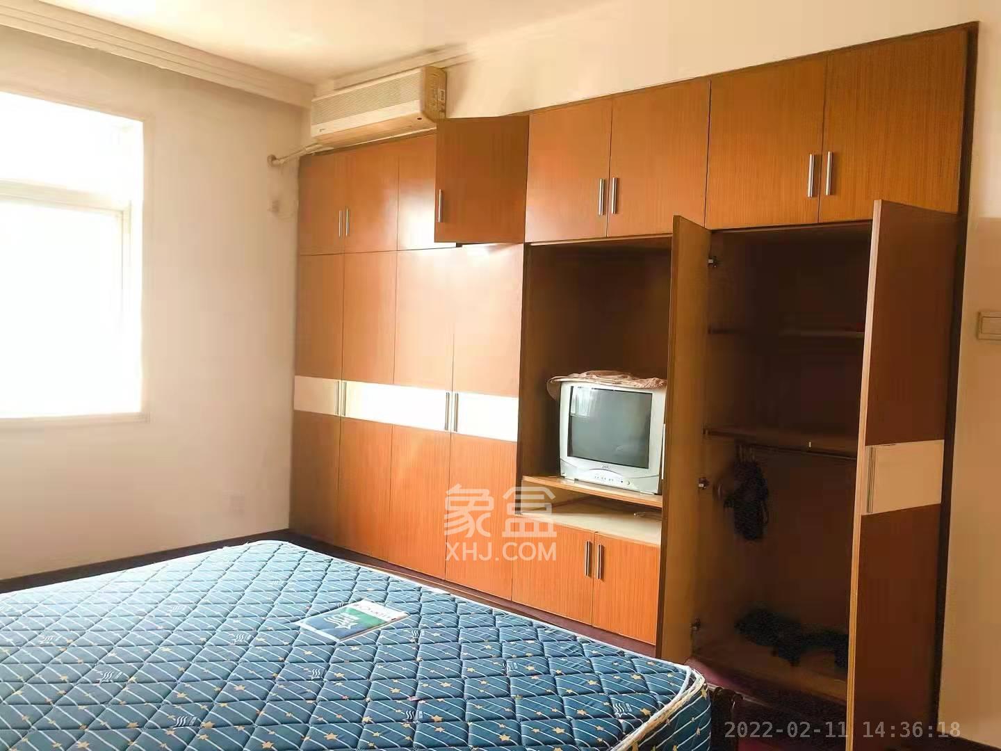 丰收花园住宅小区  3室2厅1卫    1800.0元/月 丰收花园住宅小区  3室2厅1卫    1800.0元/月室内图