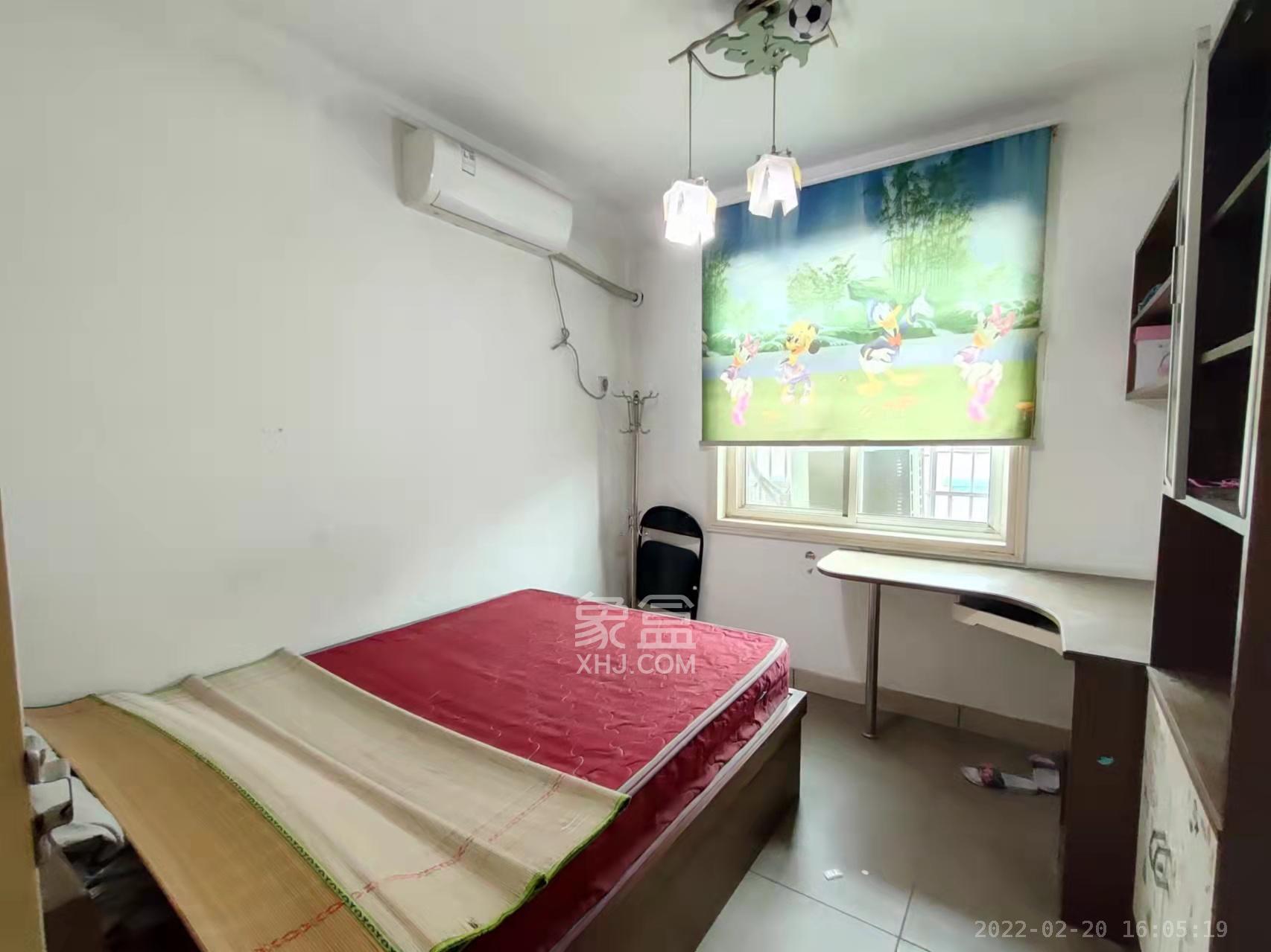 丰收花园住宅小区  3室2厅2卫    1600.0元/月室内图