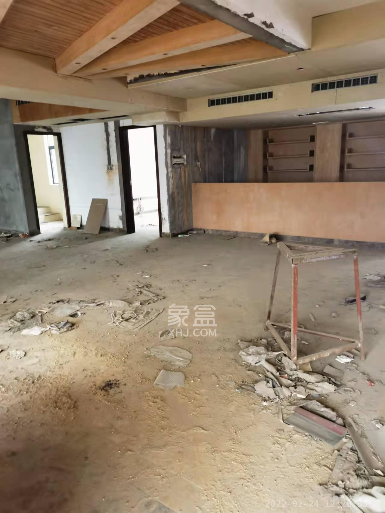 东业早安星城   122.39㎡     7000.00元/月室内图