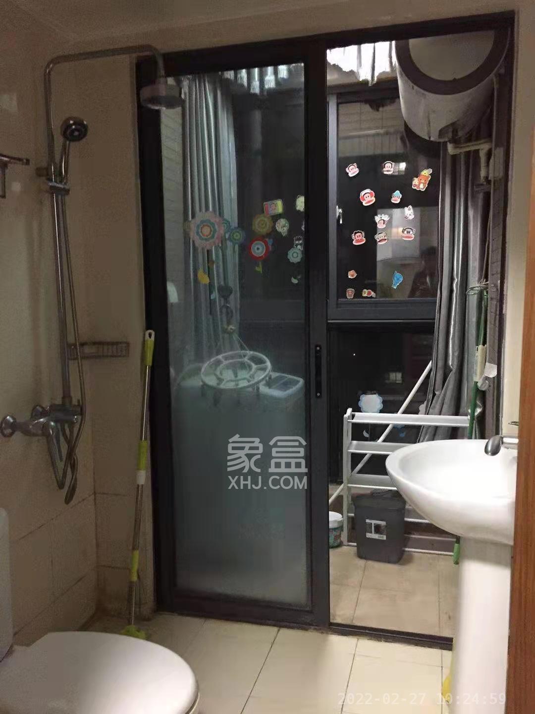 藏珑湖上国际花园 1室1厅1卫 2000.0元/月 藏珑湖上国际花园 1室1厅1卫 2000.0元/月室内图