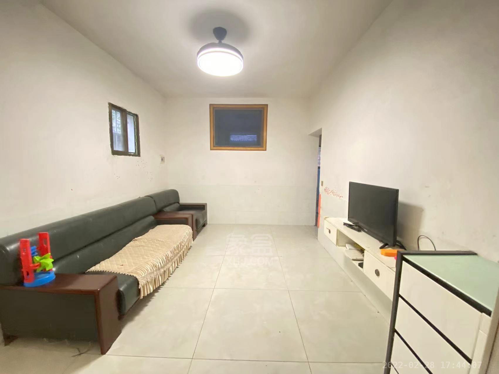 新华一村  2室1厅1卫   900.00元/月室内图1