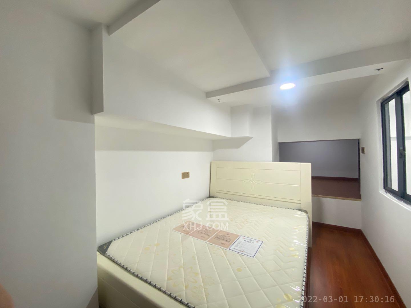 弘坤云寓 2室1厅1卫 2600.0元/月 弘坤云寓 2室1厅1卫 2600.0元/月室内图