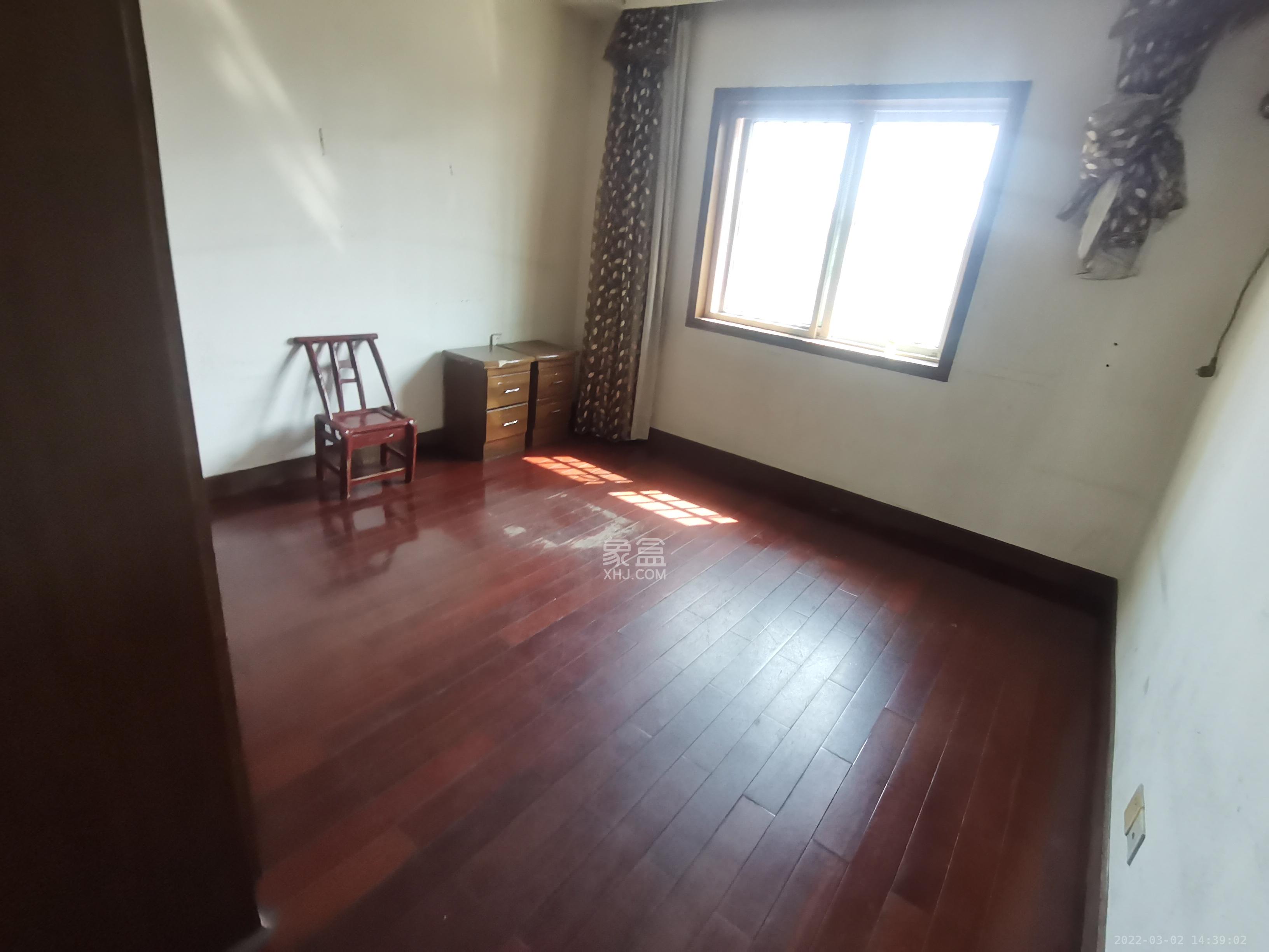 欣安小区  3室2厅2卫   2800.00元/月室内图