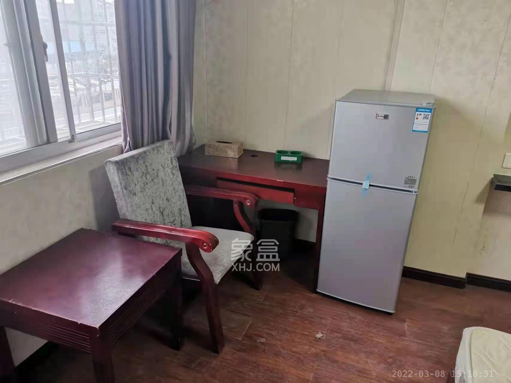 城西安置小区 1室1厅1卫 1400.0元/月 城西安置小区 1室1厅1卫 1400.0元/月室内图