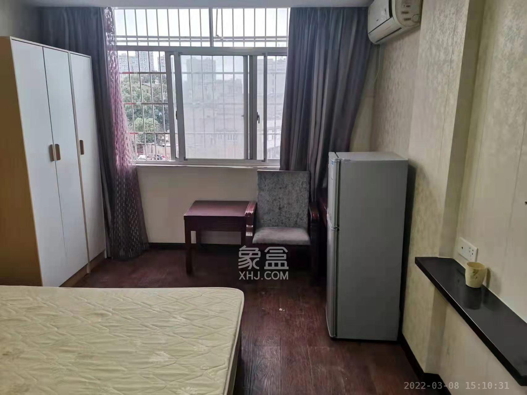 城西安置小区 1室1厅1卫 1400.0元/月 城西安置小区 1室1厅1卫 1400.0元/月室内图