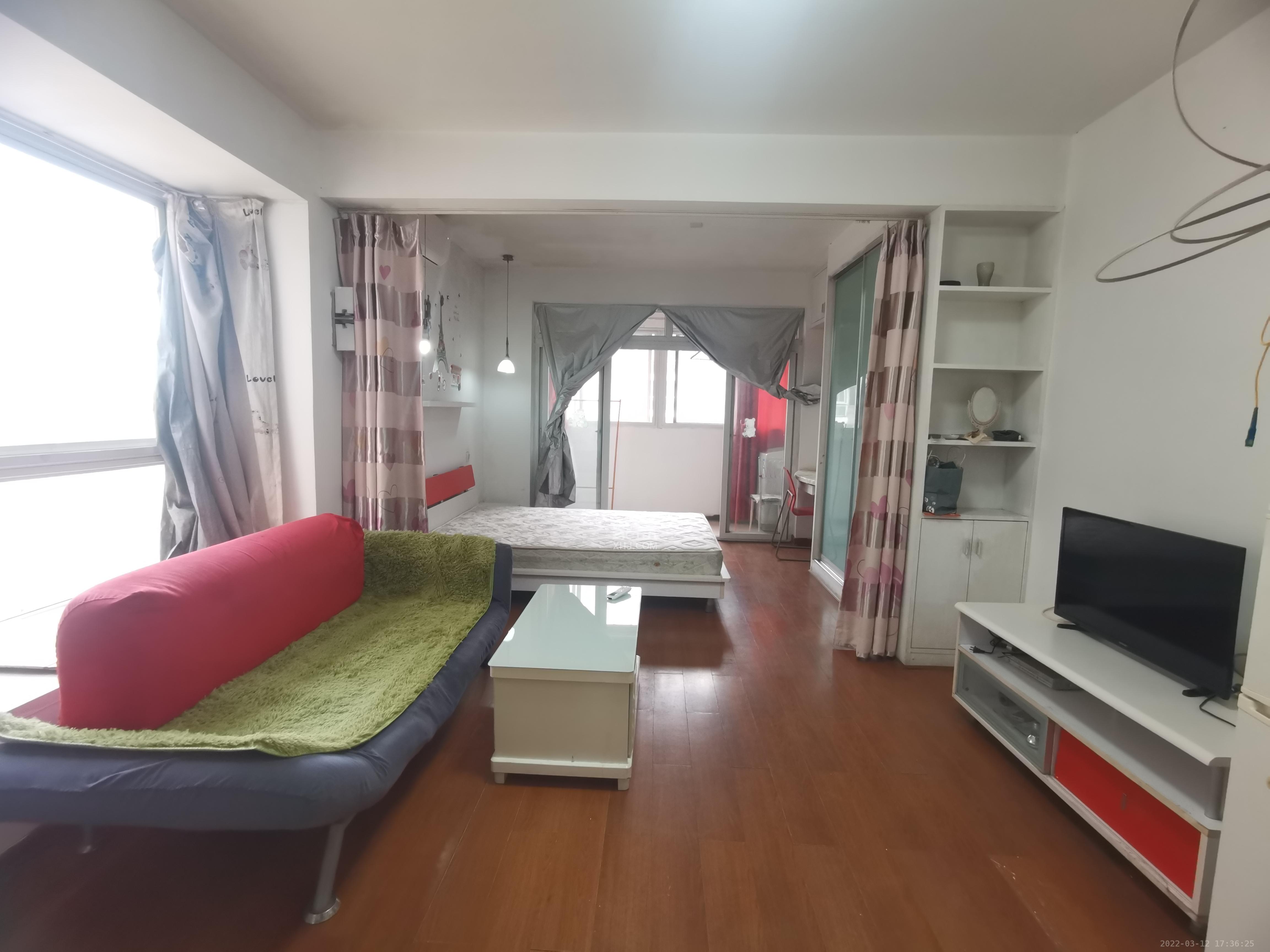 星语林名园  1室1厅1卫    1500.0元/月 星语林名园  1室1厅1卫    1500.0元/月室内图1