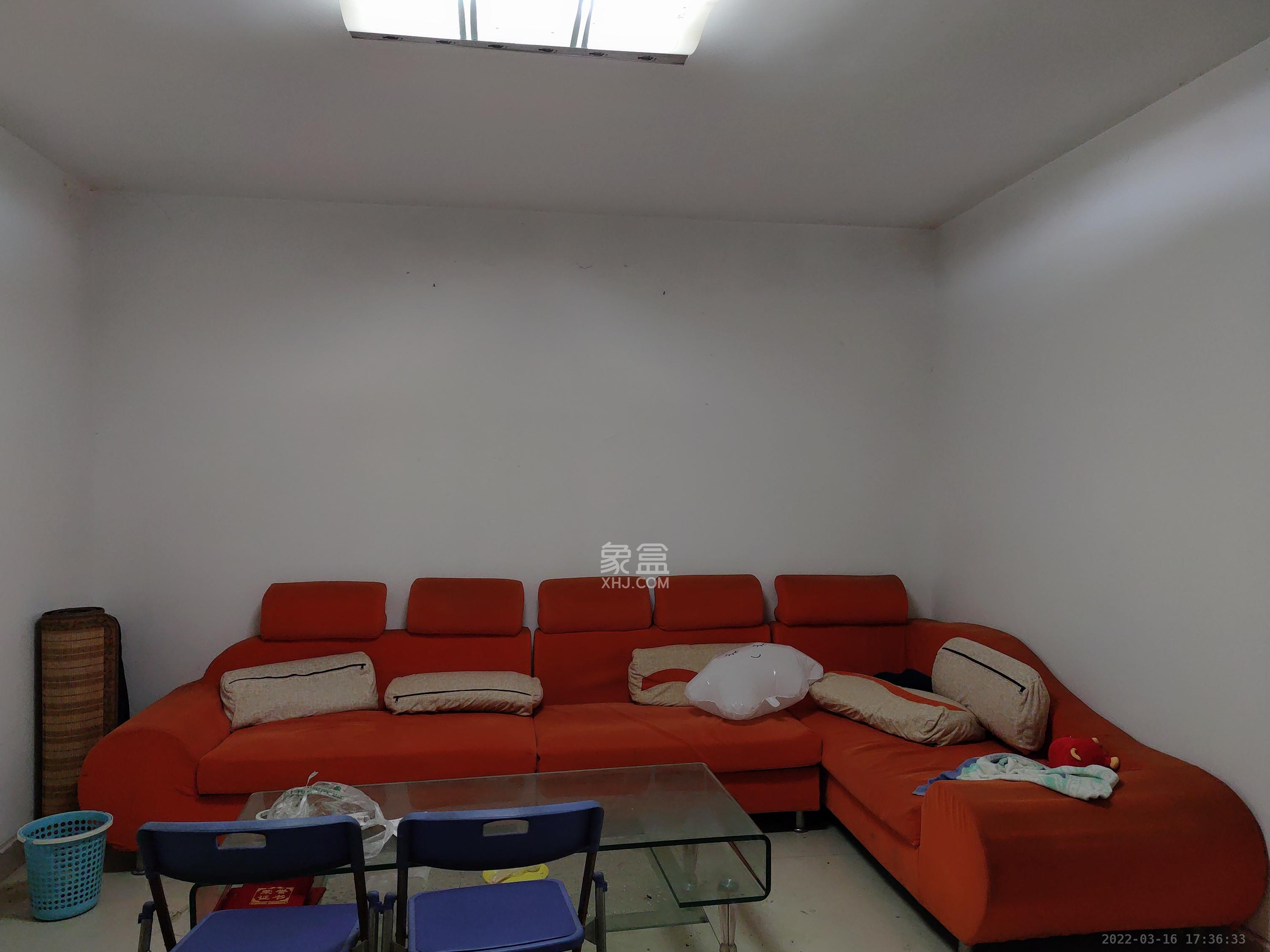 中南汽车世界 2室2厅1卫 1300.0元/月 中南汽车世界 2室2厅1卫 1300.0元/月室内图