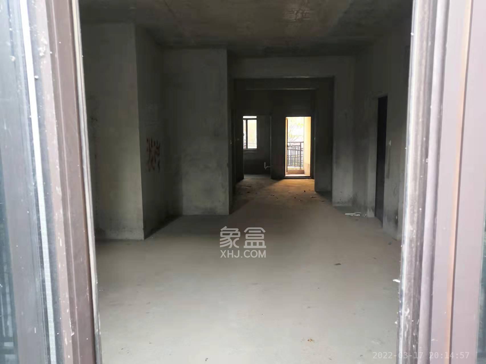 艾美潇湘  4室2厅2卫   2000.00元/月室内图