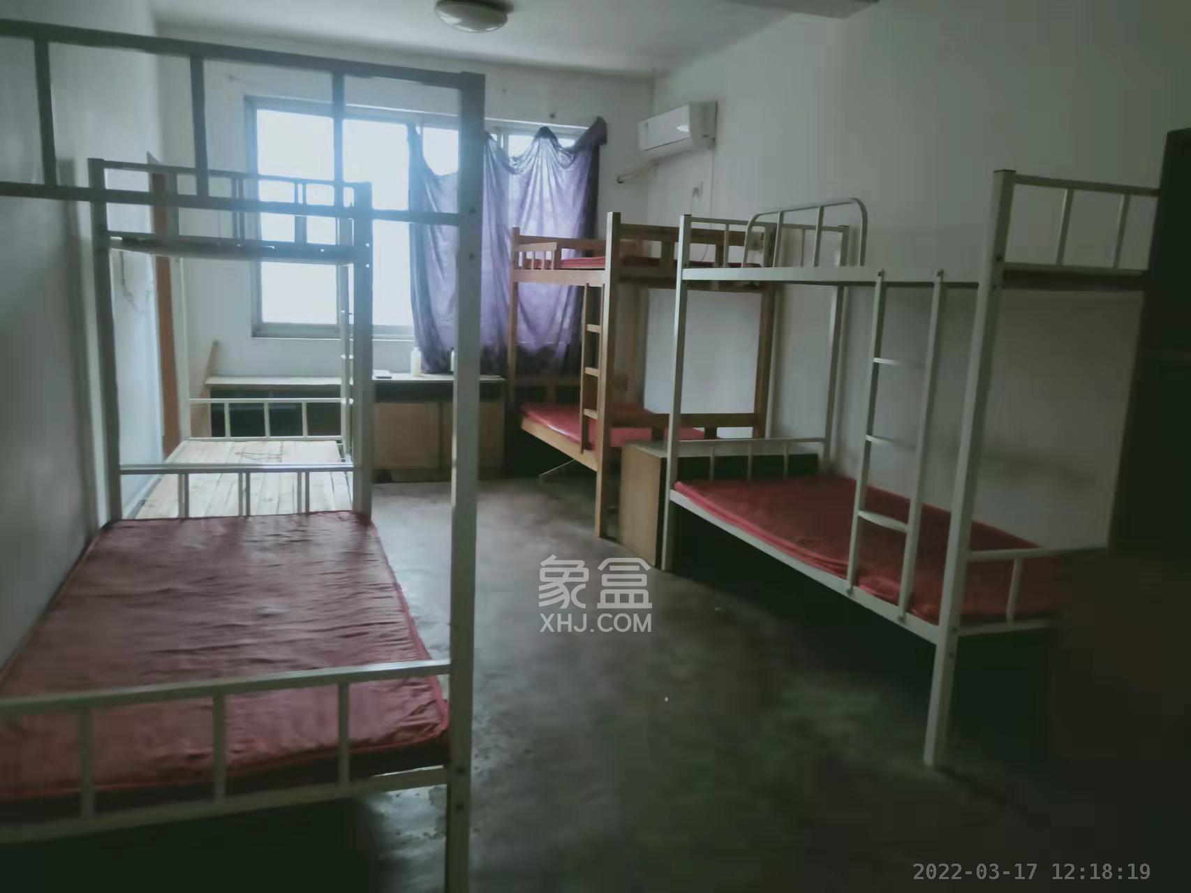 省军区宿舍  3室2厅2卫   2600.00元/月室内图