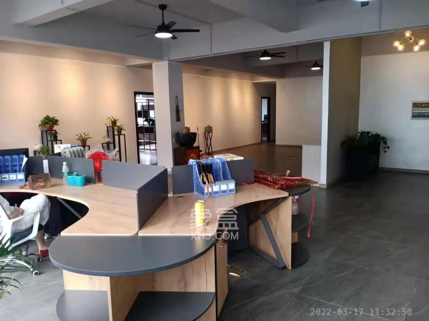 国际企业中心 5室2厅2卫 10500.0元/月 国际企业中心 5室2厅2卫 10500.0元/月室内图