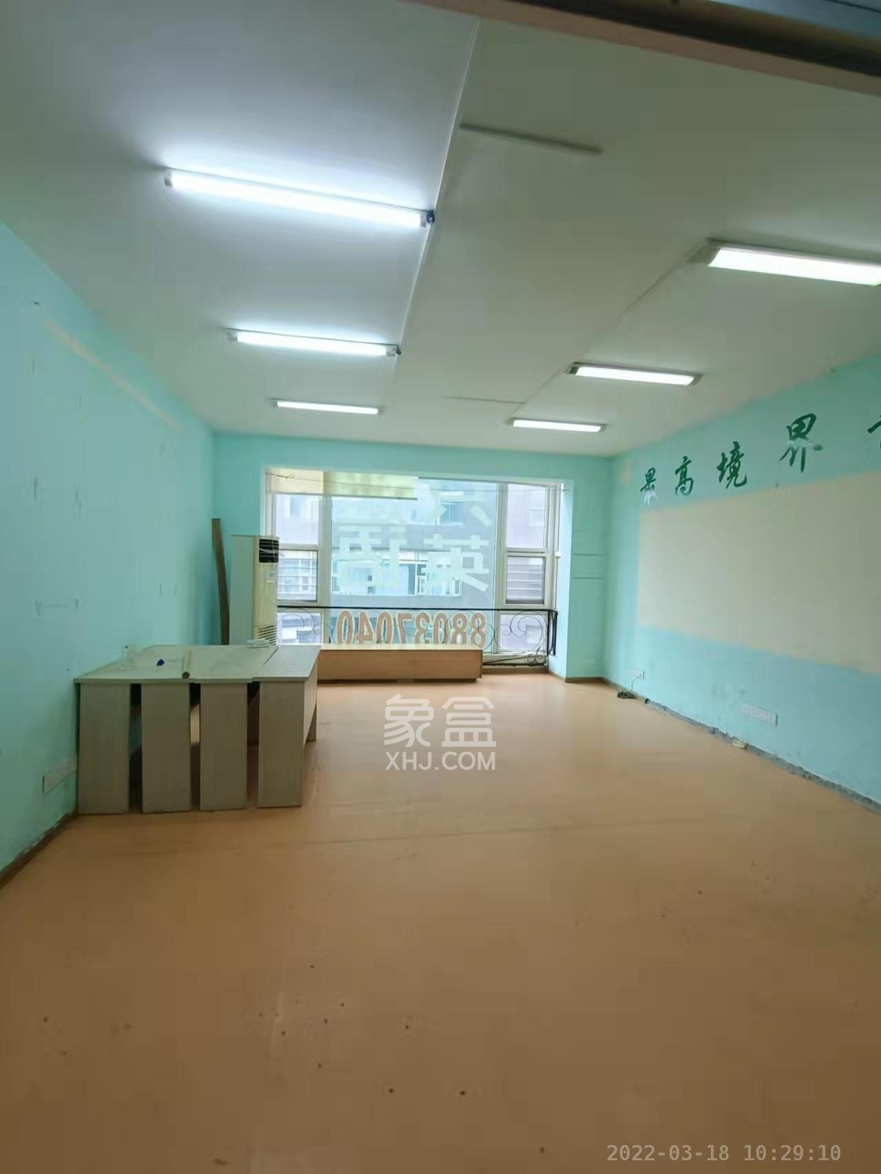 三重大厦(三重才园小区) 4室2厅1卫 4200.0元/月 三重大厦(三重才园小区) 4室2厅1卫 4200.0元/月室内图