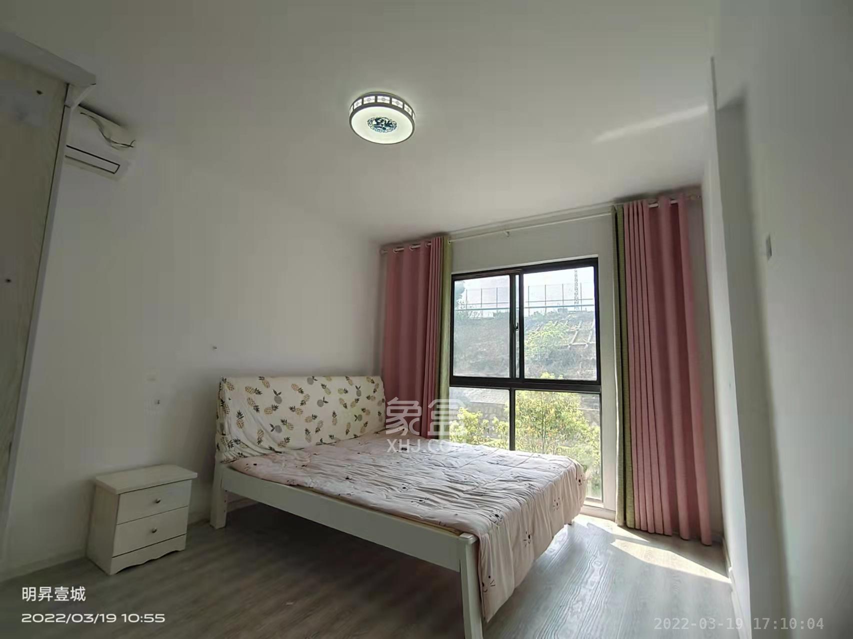 优山美地  3室2厅2卫    2500.0元/月 优山美地  3室2厅2卫    2500.0元/月室内图