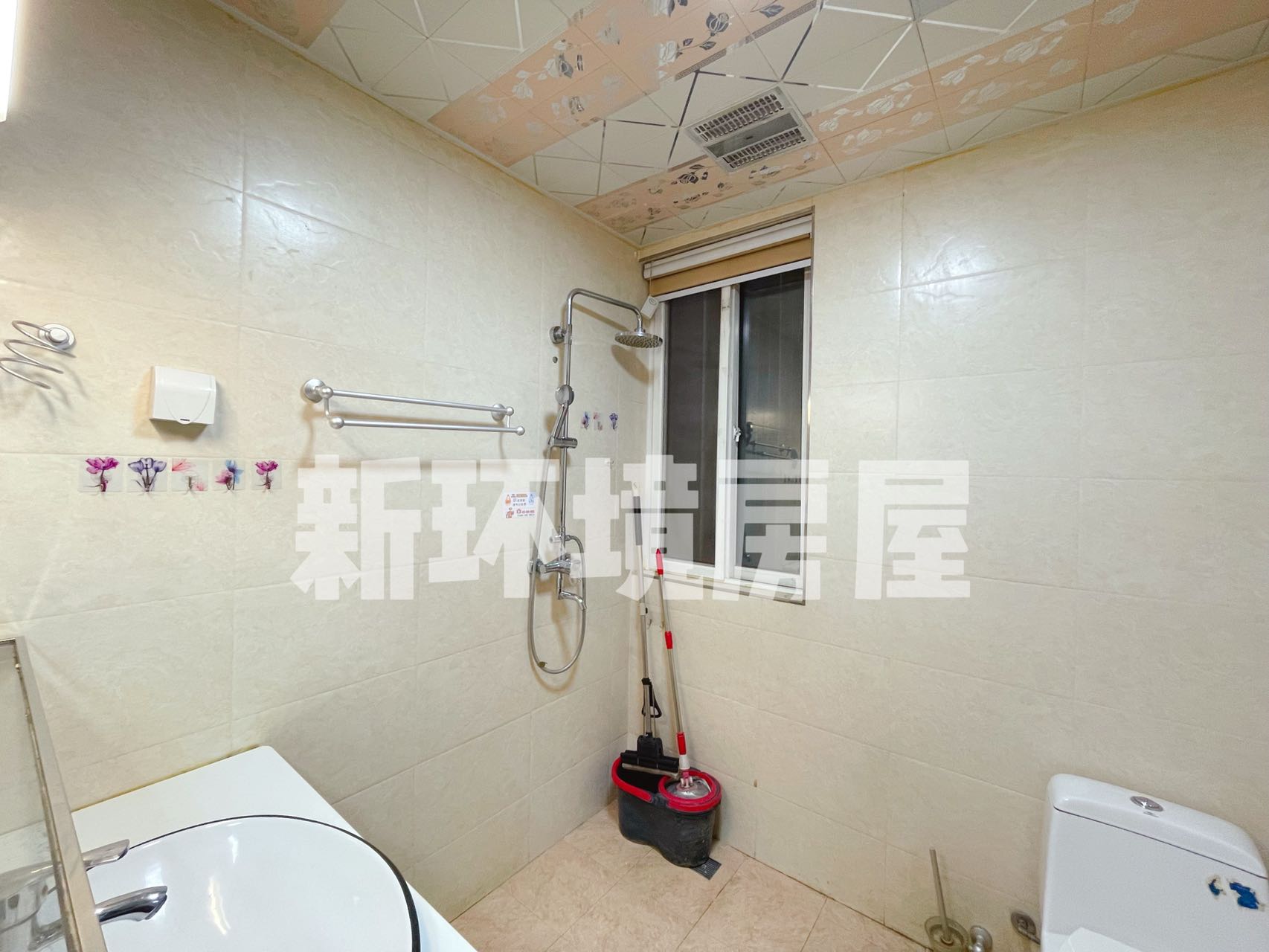 紫郡长安  2室2厅1卫   149.00万客厅