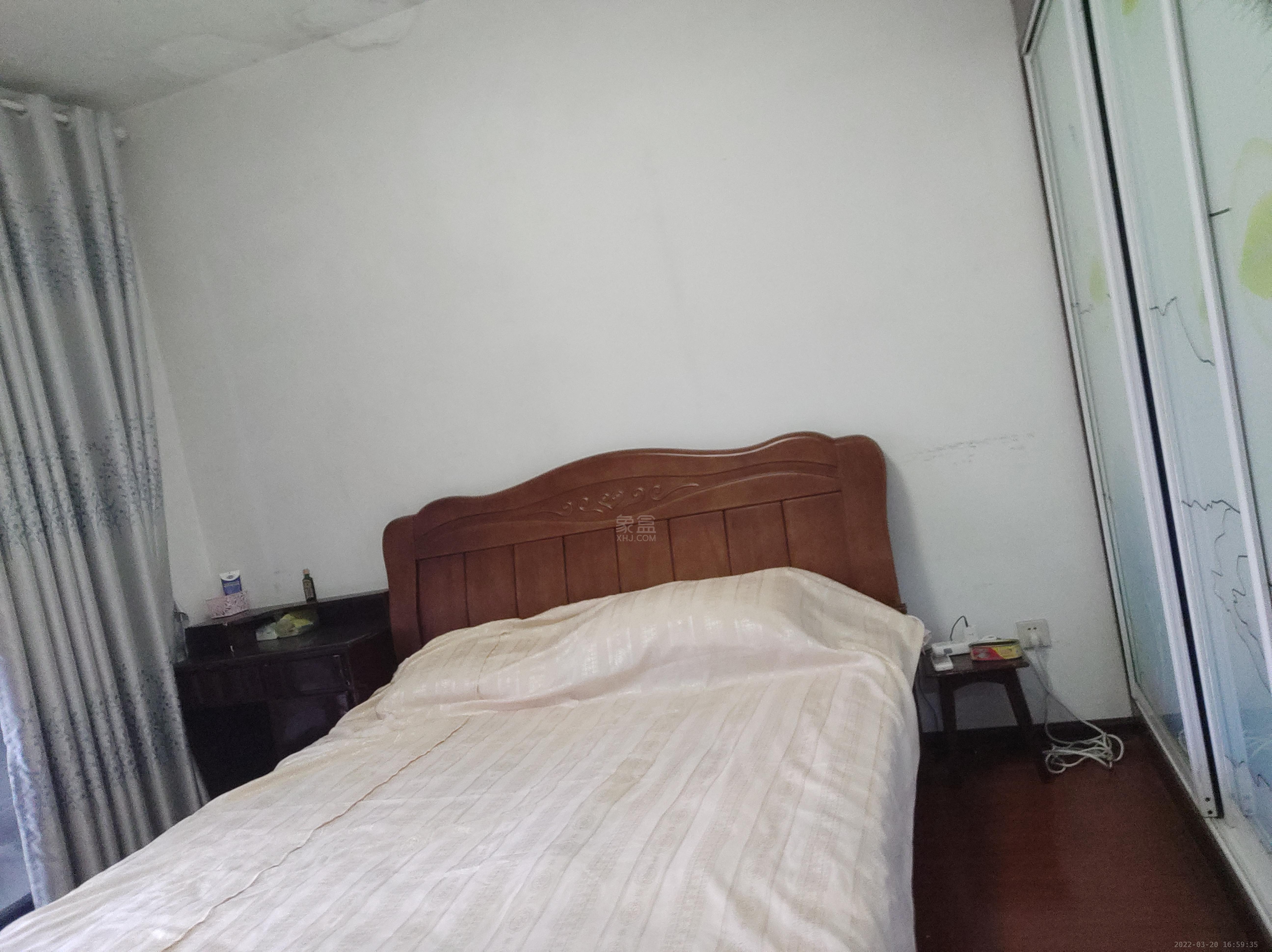 东方明园  3室2厅1卫   1500.00元/月室内图