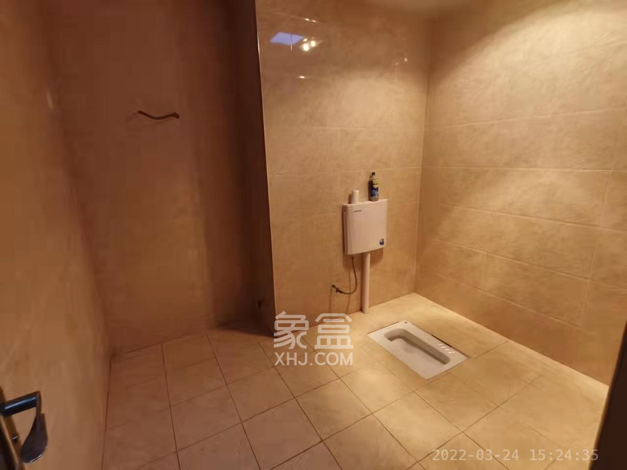 天园假日  6室2厅1卫   12000.00元/月室内图