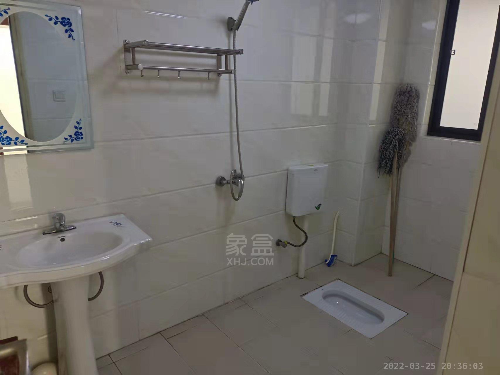 东融大厦  3室1厅1卫   1400.00元/月室内图