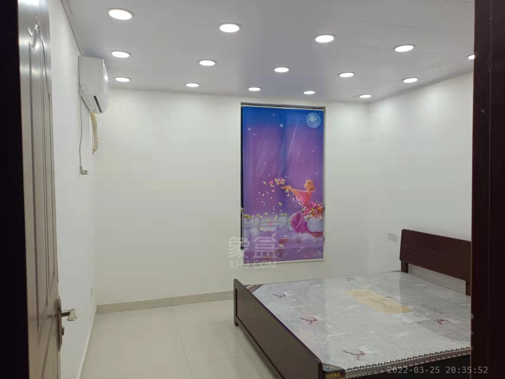 东融大厦  3室1厅1卫   1400.00元/月室内图1