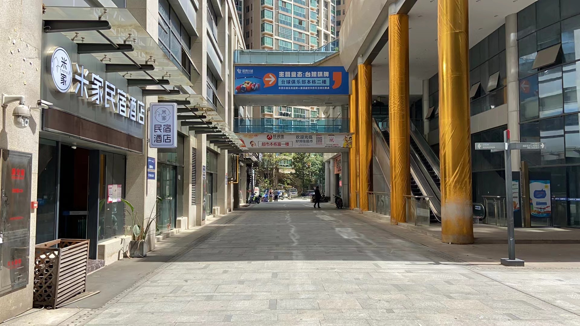 新世界广场 1室0厅1卫 1500.0元/月 新世界广场 1室0厅1卫 1500.0元/月小区图