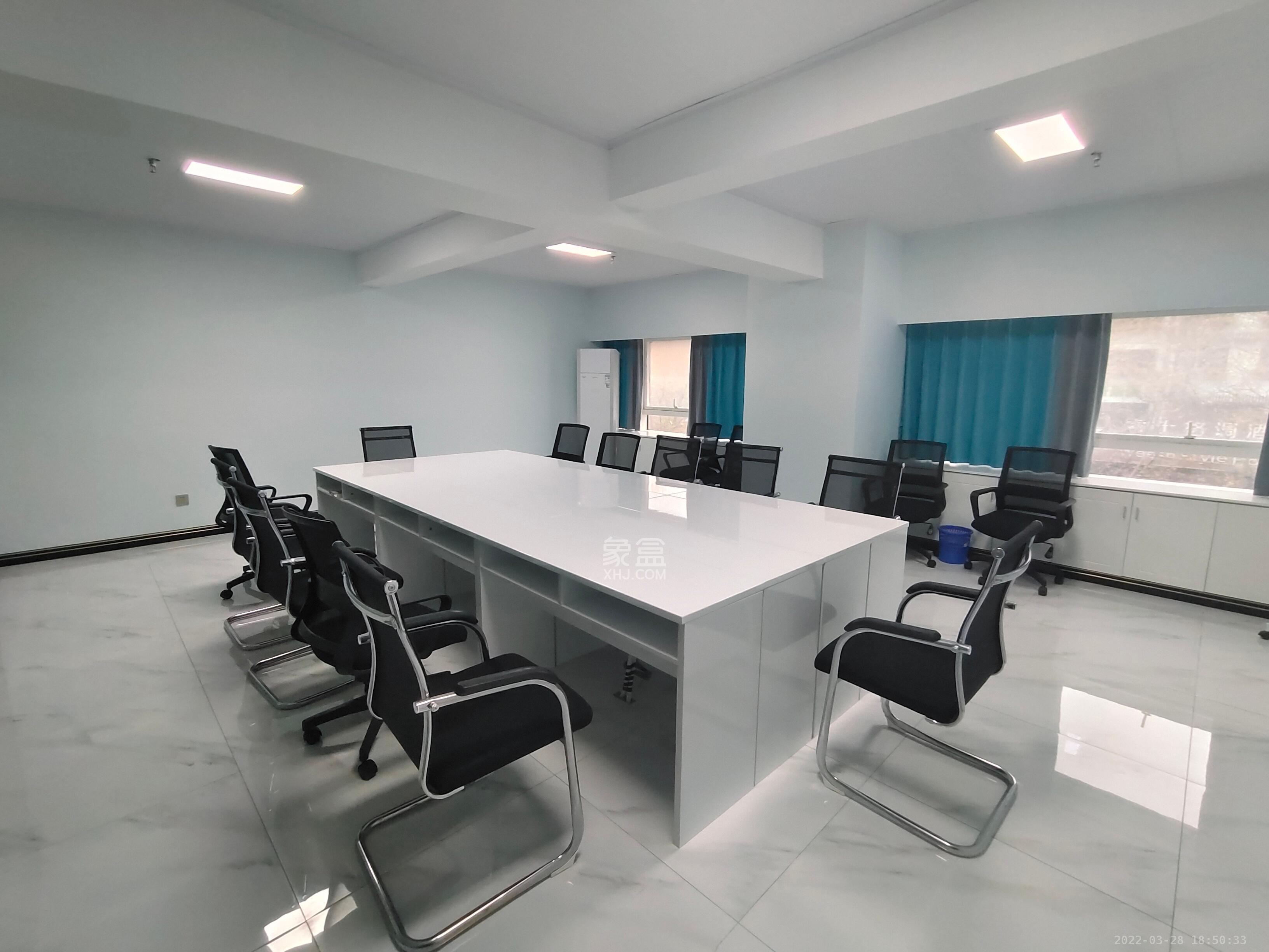 金色loft(鑫秋大厦) 2室2厅1卫 15000.0元/月 金色loft(鑫秋大厦) 2室2厅1卫 15000.0元/月室内图