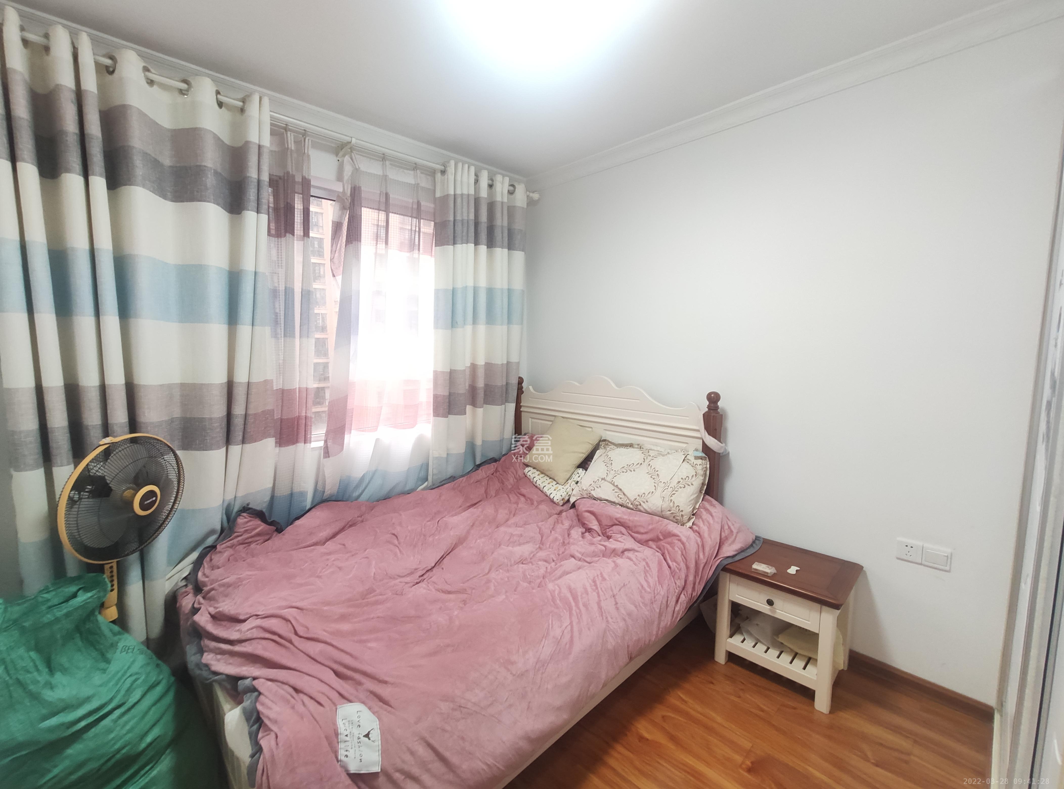 丽发新城 3室2厅2卫 2500.0元/月 丽发新城 3室2厅2卫 2500.0元/月室内图