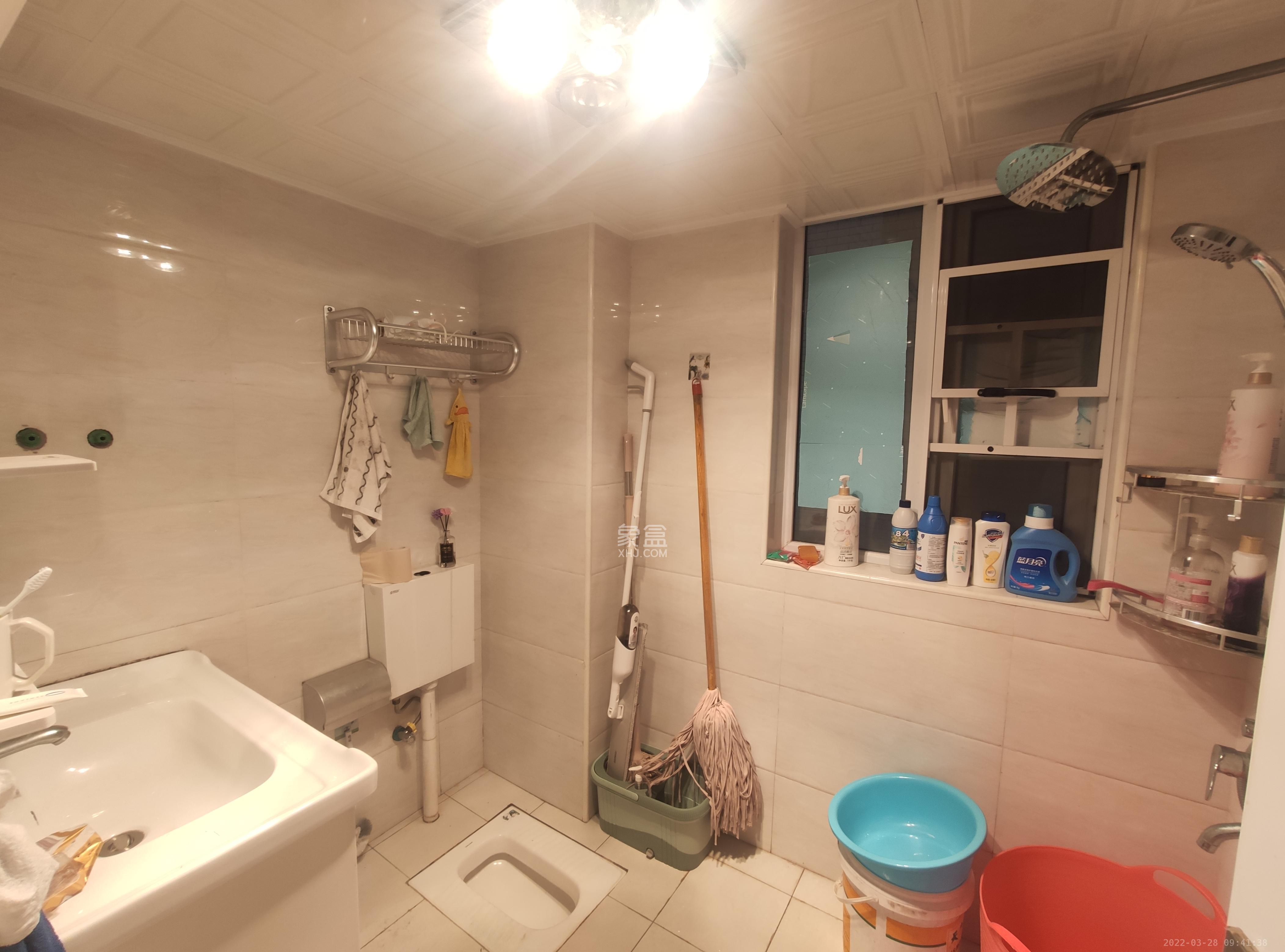 丽发新城 3室2厅2卫 2500.0元/月 丽发新城 3室2厅2卫 2500.0元/月室内图