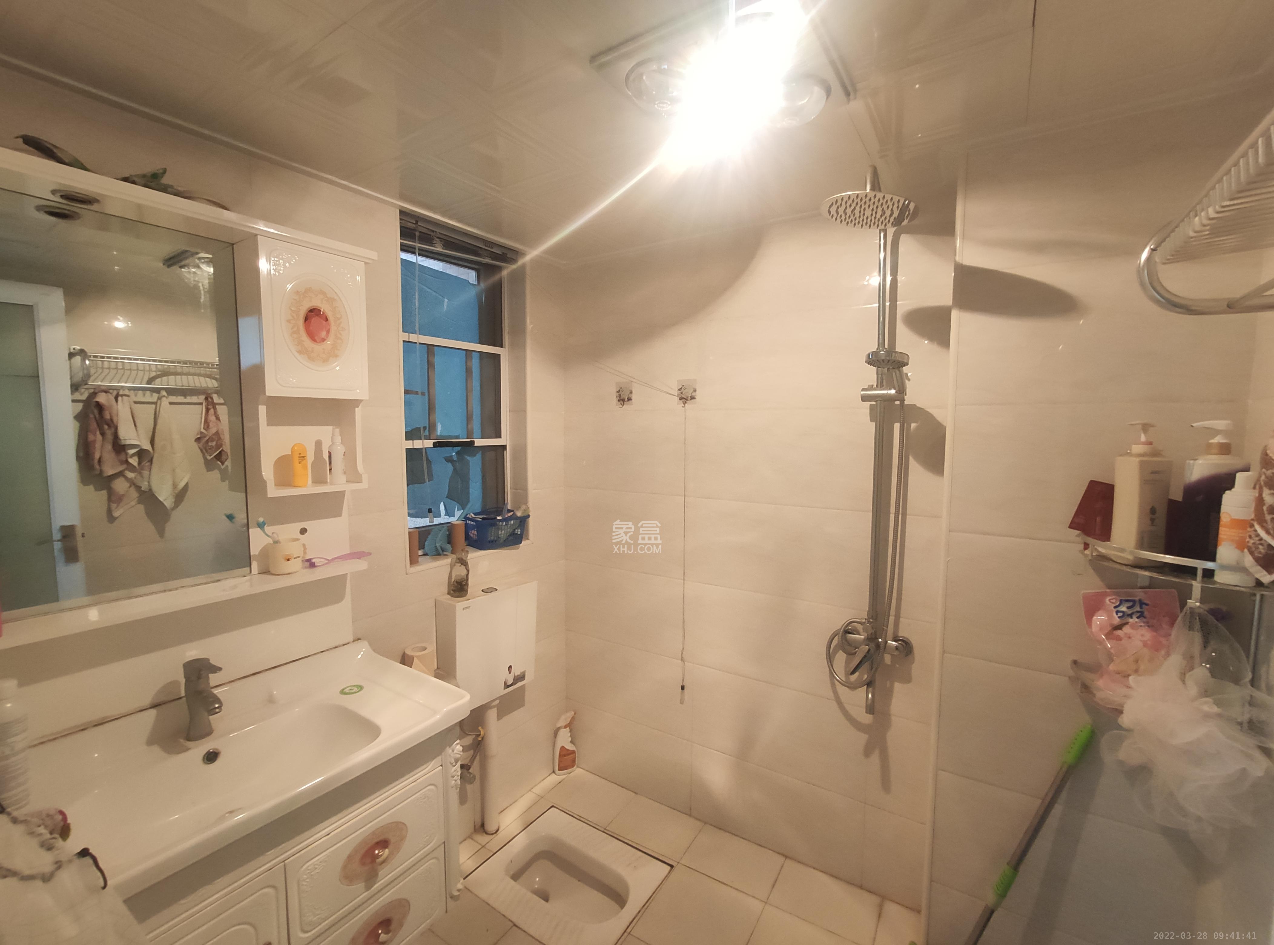 丽发新城 3室2厅2卫 2500.0元/月 丽发新城 3室2厅2卫 2500.0元/月室内图