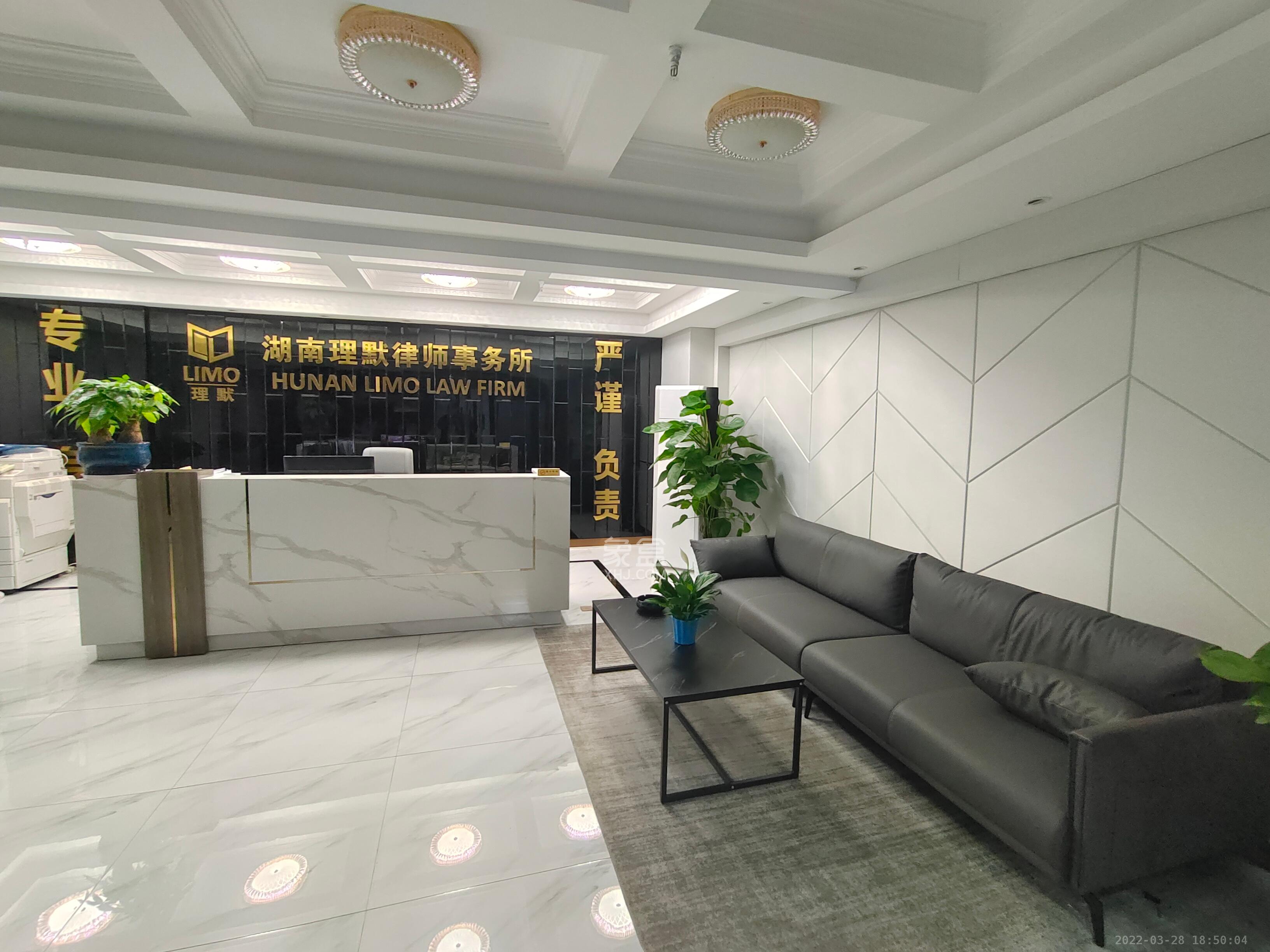 金色loft(鑫秋大厦) 2室2厅1卫 15000.0元/月 金色loft(鑫秋大厦) 2室2厅1卫 15000.0元/月室内图